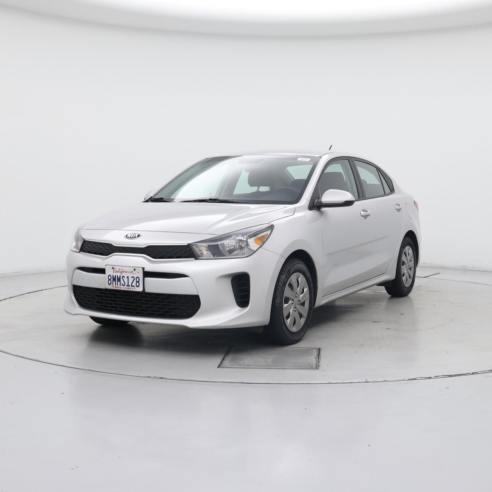Thumbnail: 2019 Kia Rio - 4