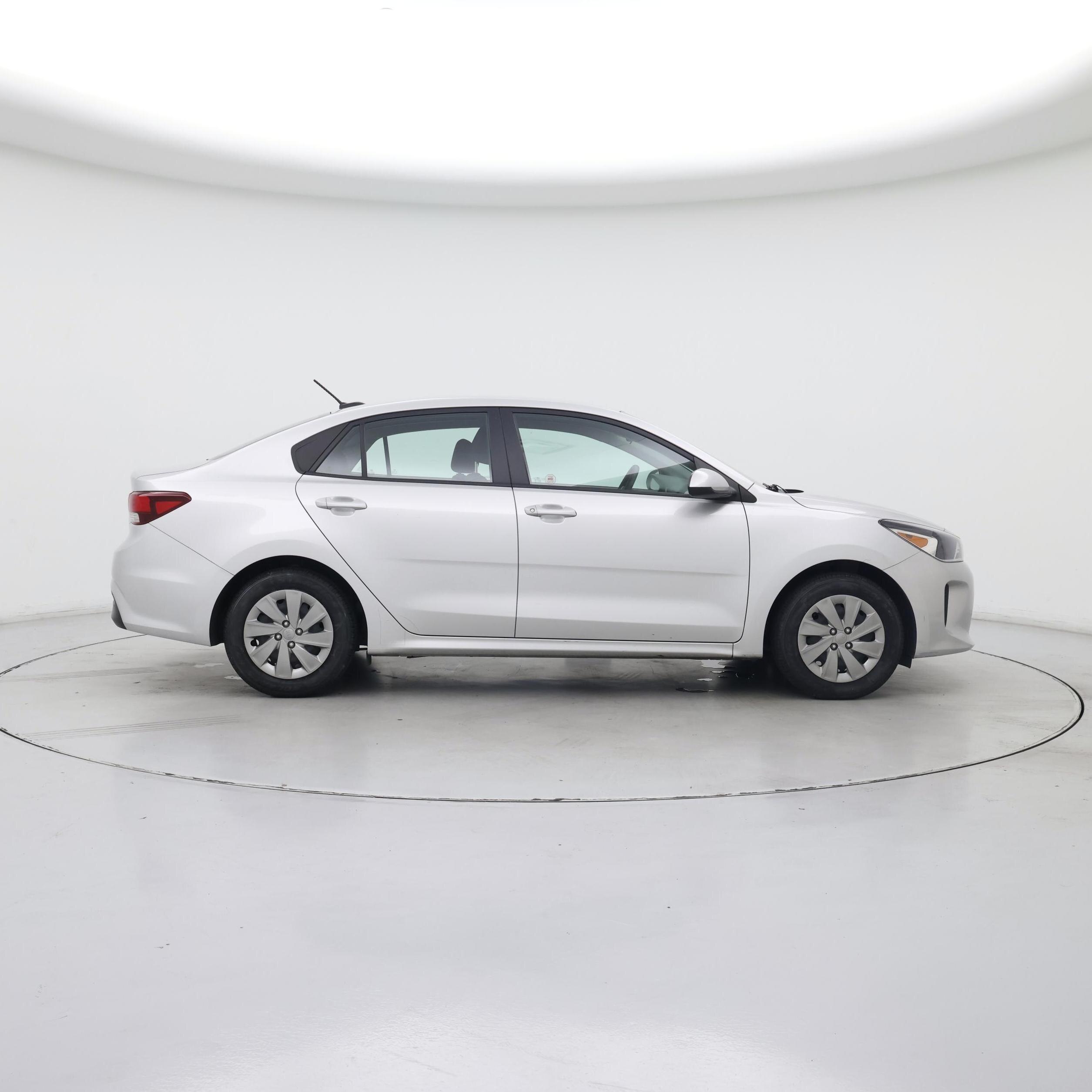 Thumbnail: 2019 Kia Rio - 7