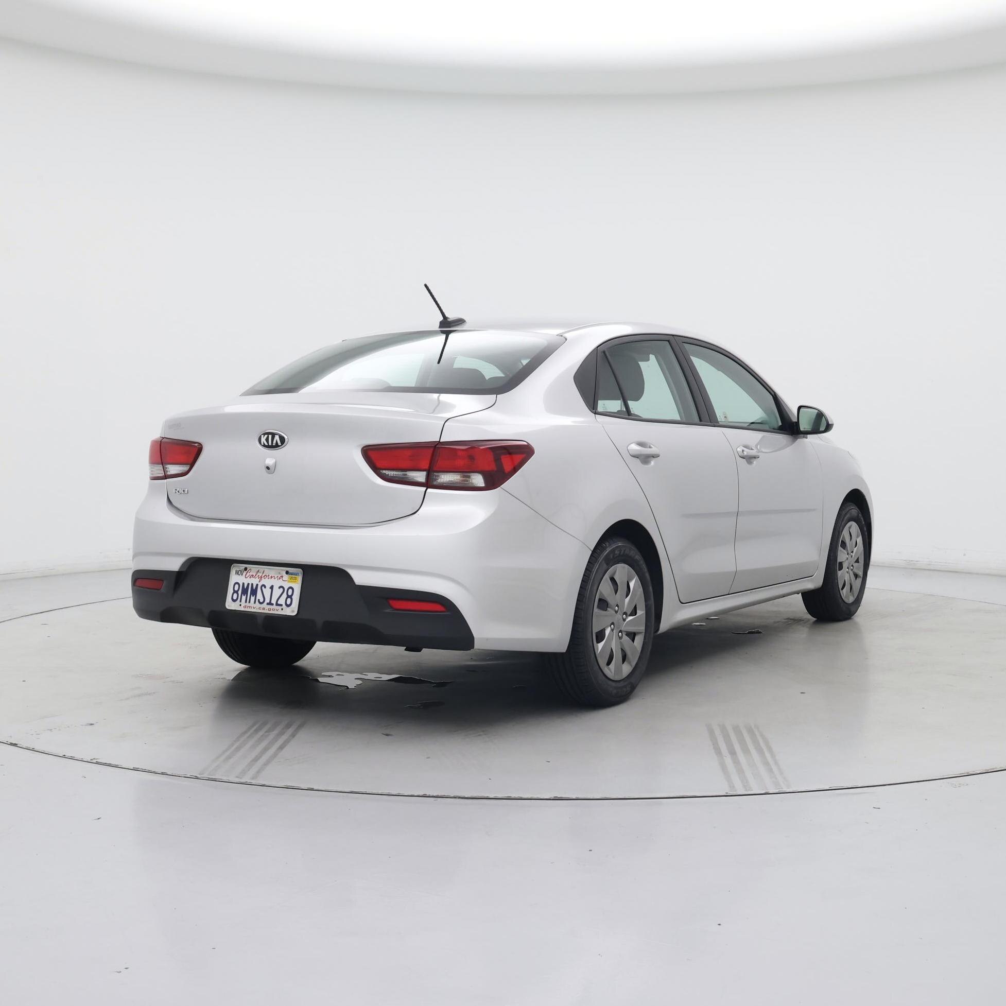 Thumbnail: 2019 Kia Rio - 8