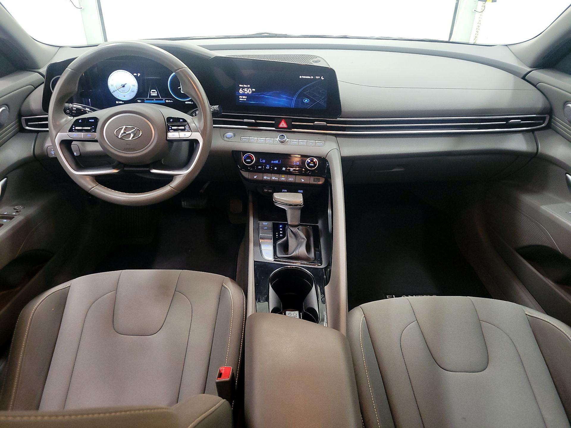 Thumbnail: 2023 Hyundai Elantra - 9