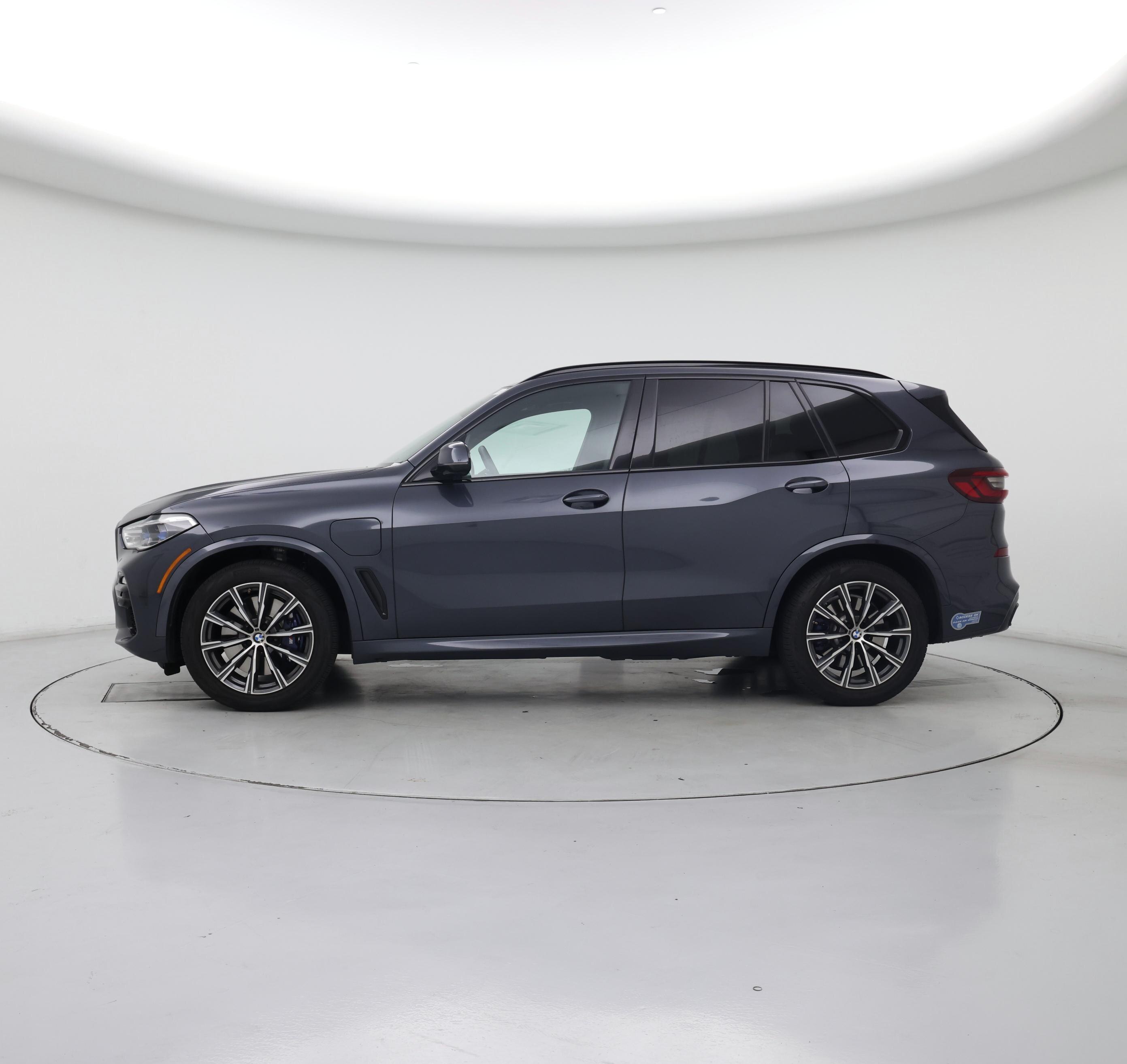 Thumbnail: 2021 BMW X5 - 3