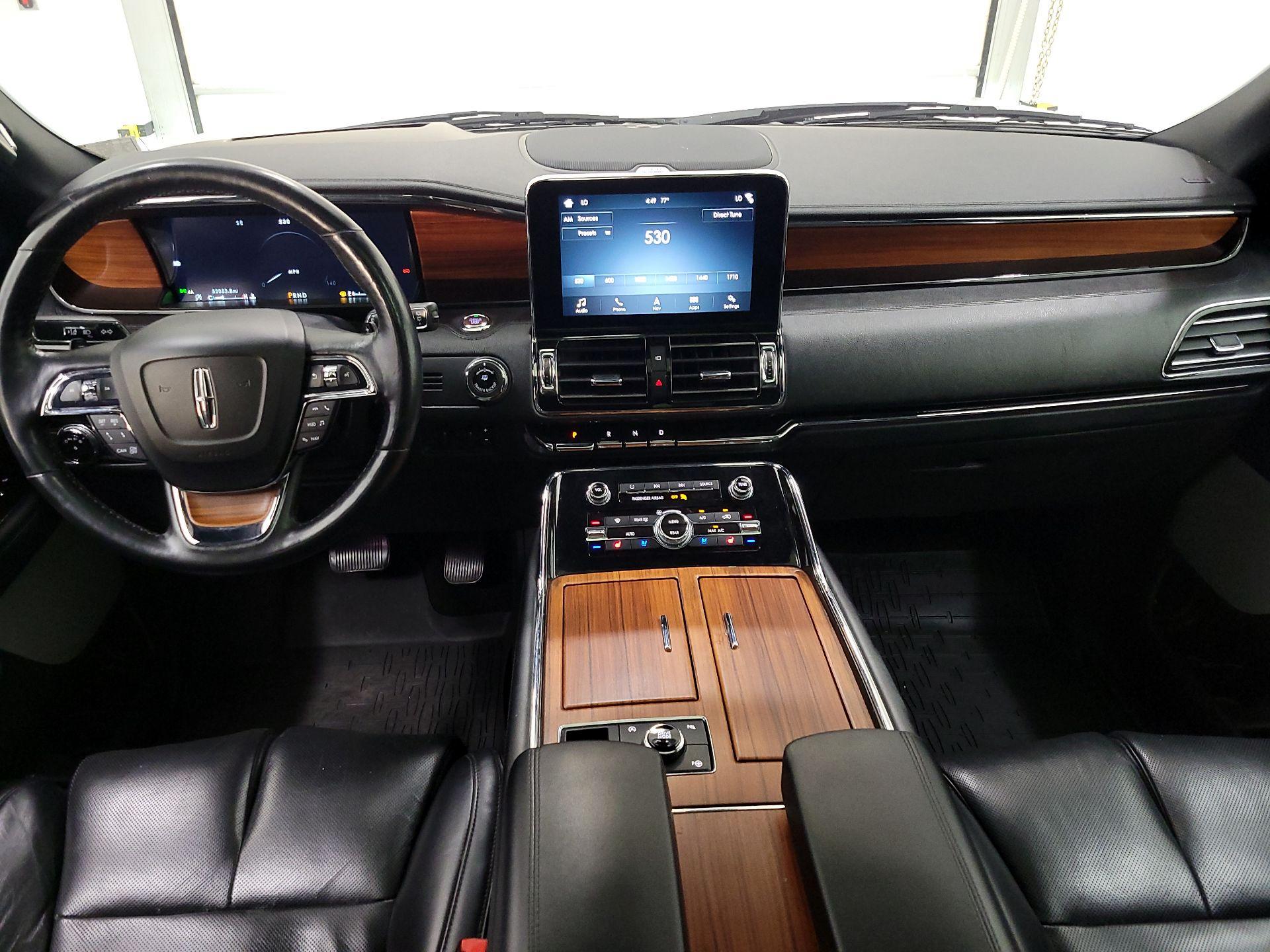 Thumbnail: 2019 Lincoln Navigator - 9