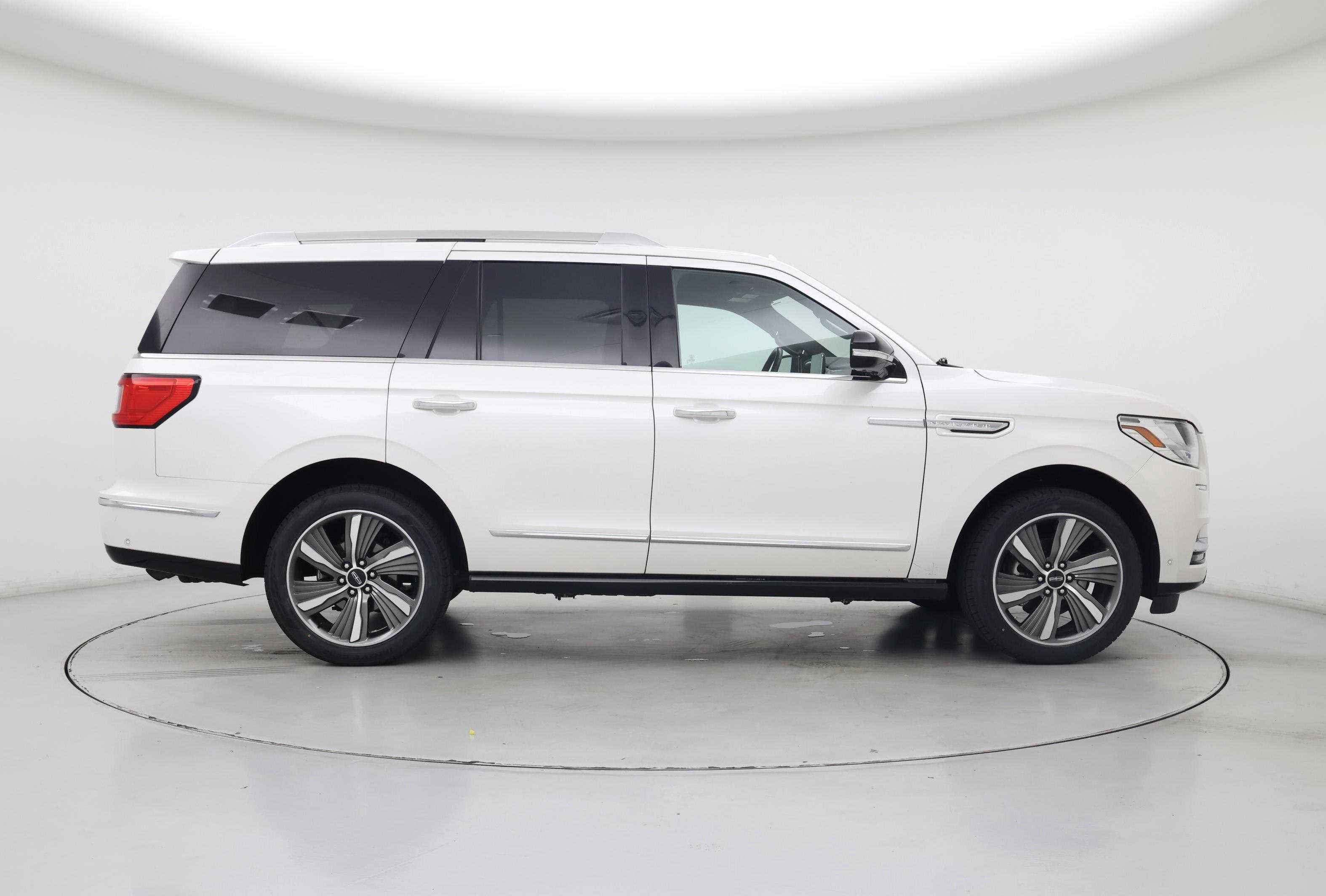 Thumbnail: 2019 Lincoln Navigator - 7