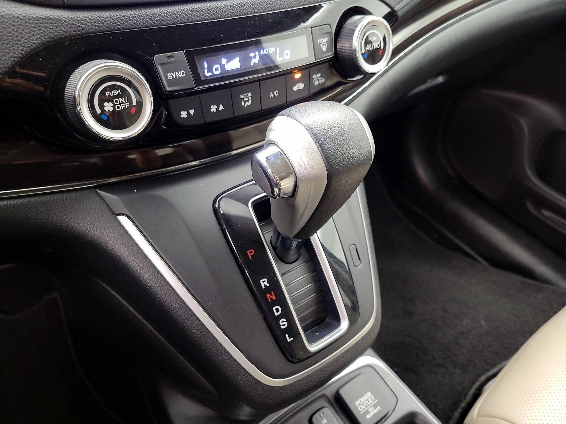 Thumbnail: 2016 Honda CR-V - 17