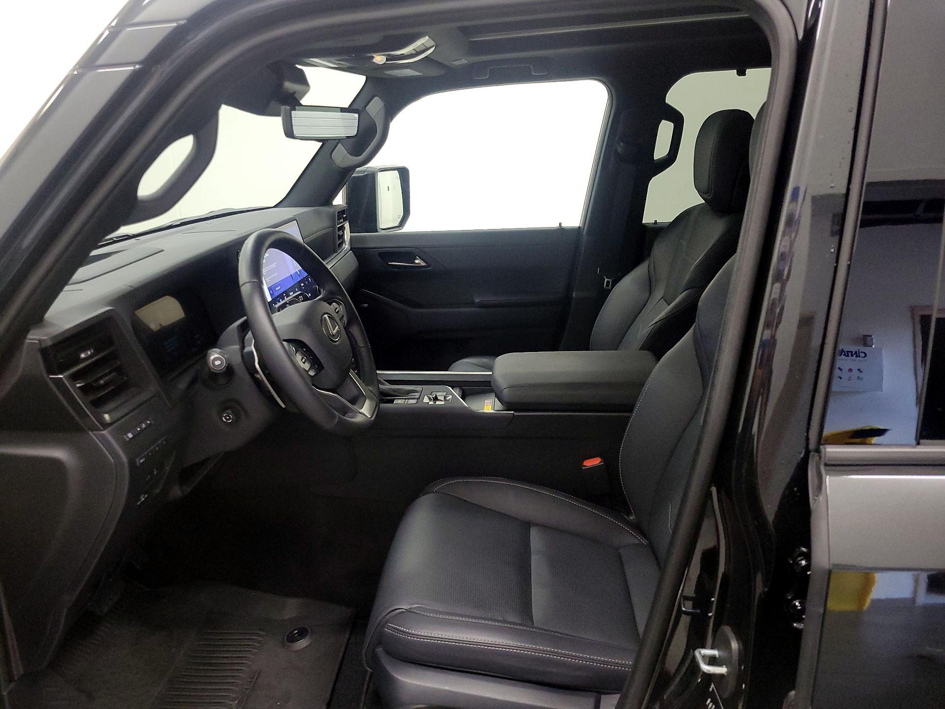 Thumbnail: 2024 Lexus GX - 9