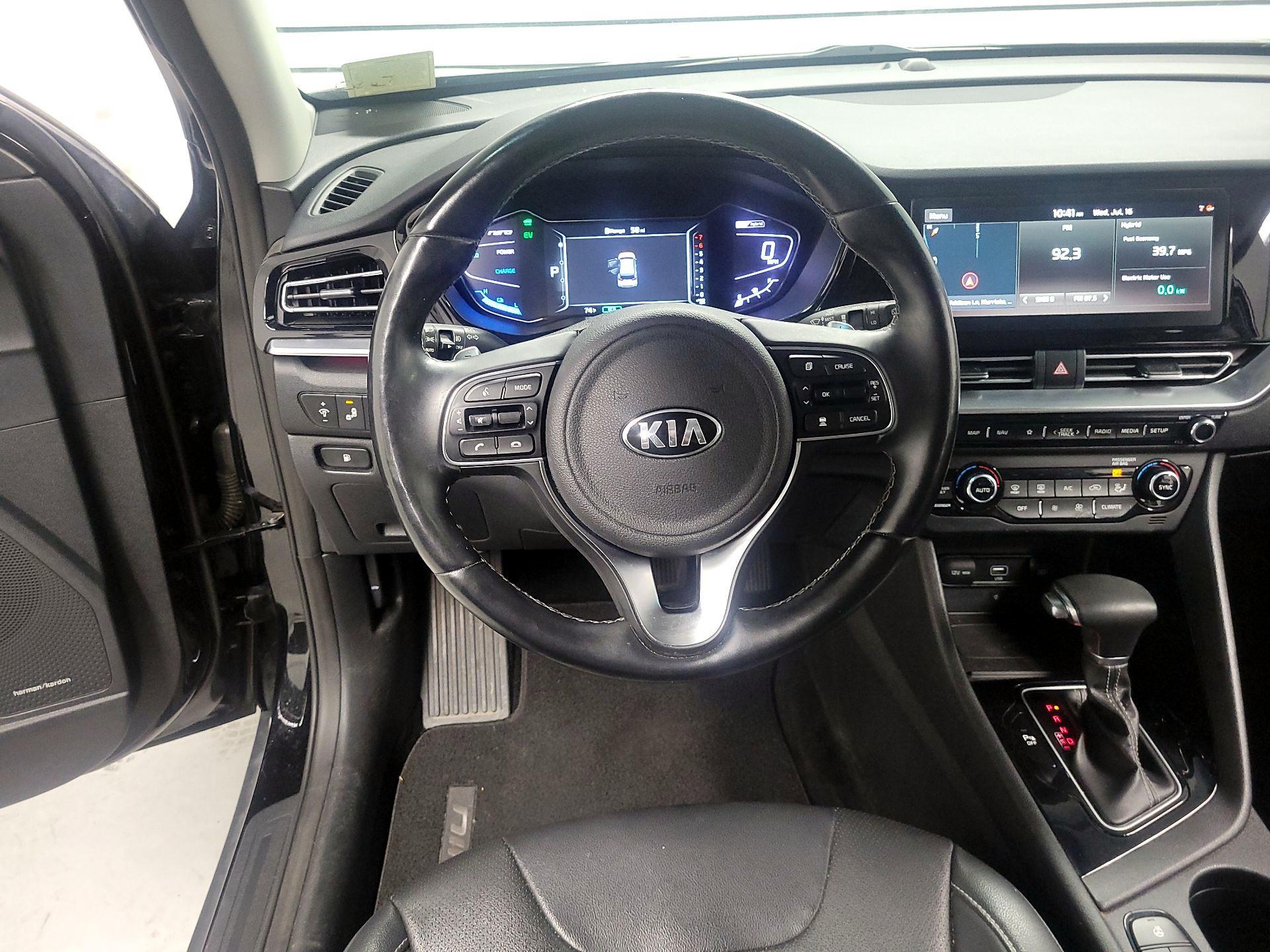 Thumbnail: 2020 Kia Niro - 10