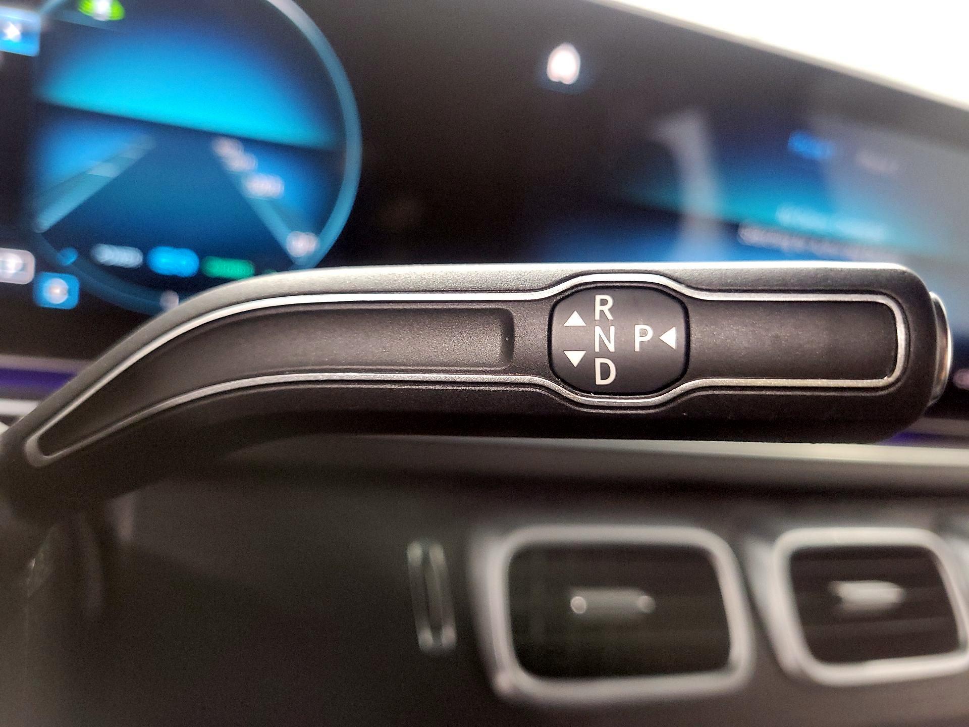 Thumbnail: 2023 Mercedes-Benz GLS - 16