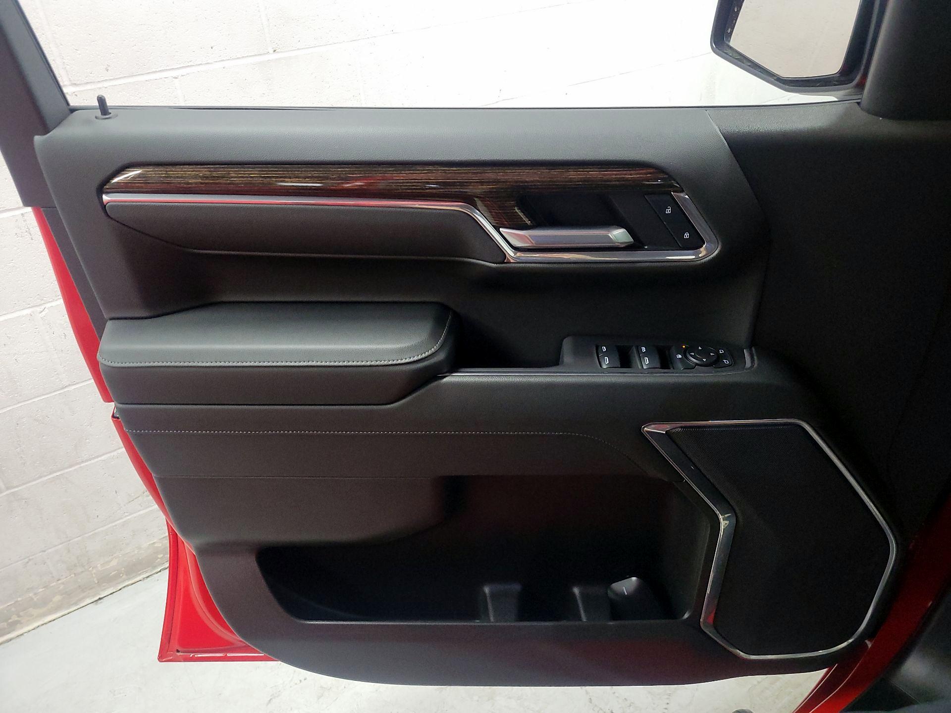 Thumbnail: 2025 GMC Sierra 1500 - 12