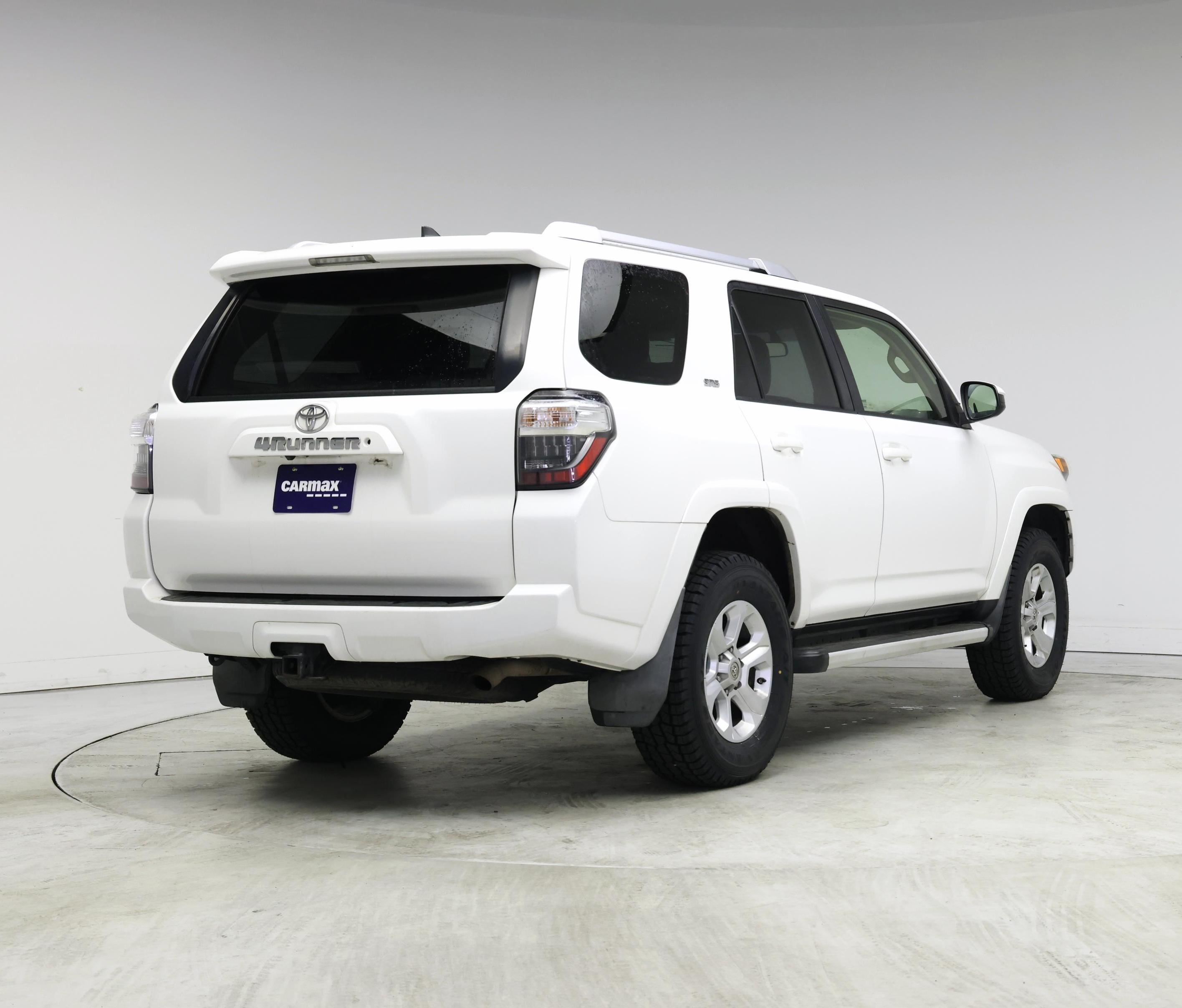 Thumbnail: 2018 Toyota 4Runner - 8
