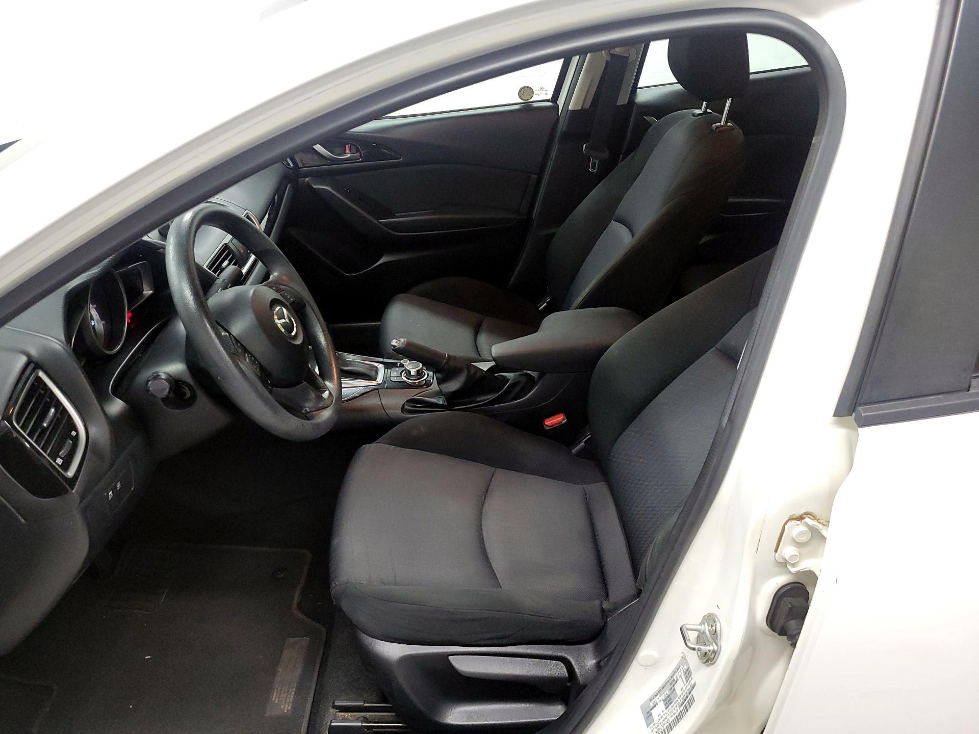 Thumbnail: 2015 Mazda Mazda3 - 11