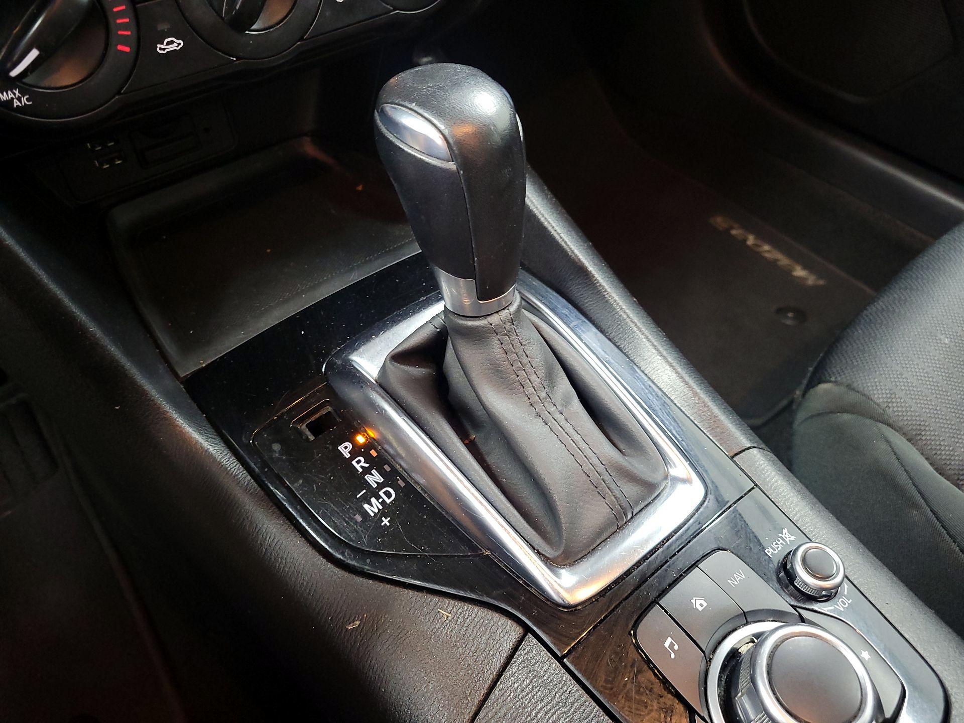 Thumbnail: 2015 Mazda Mazda3 - 15