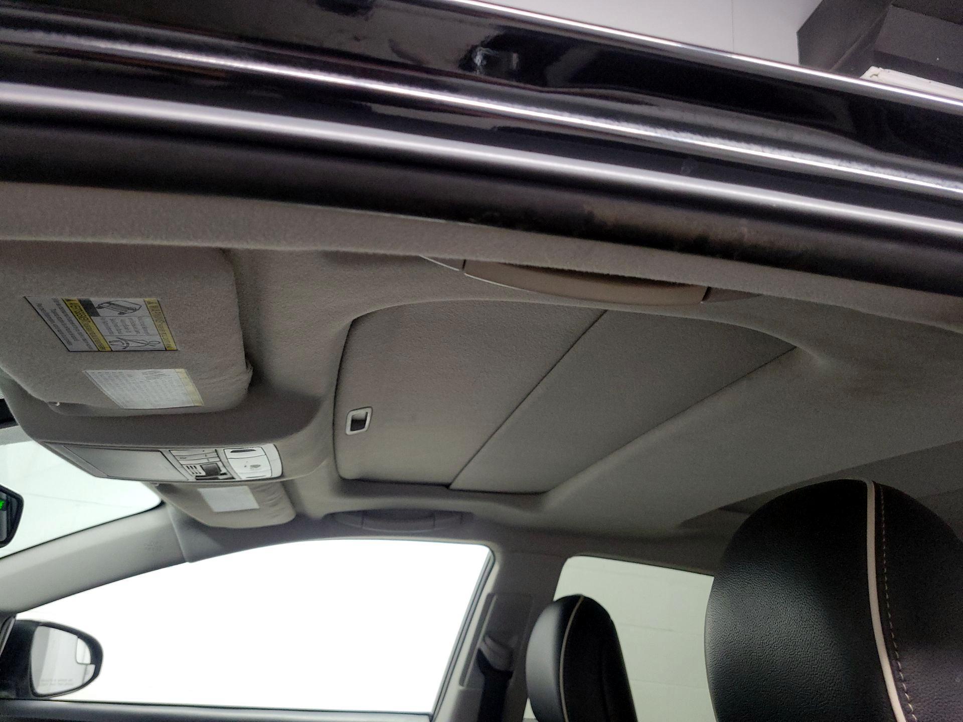 Thumbnail: 2015 Toyota Venza - 19