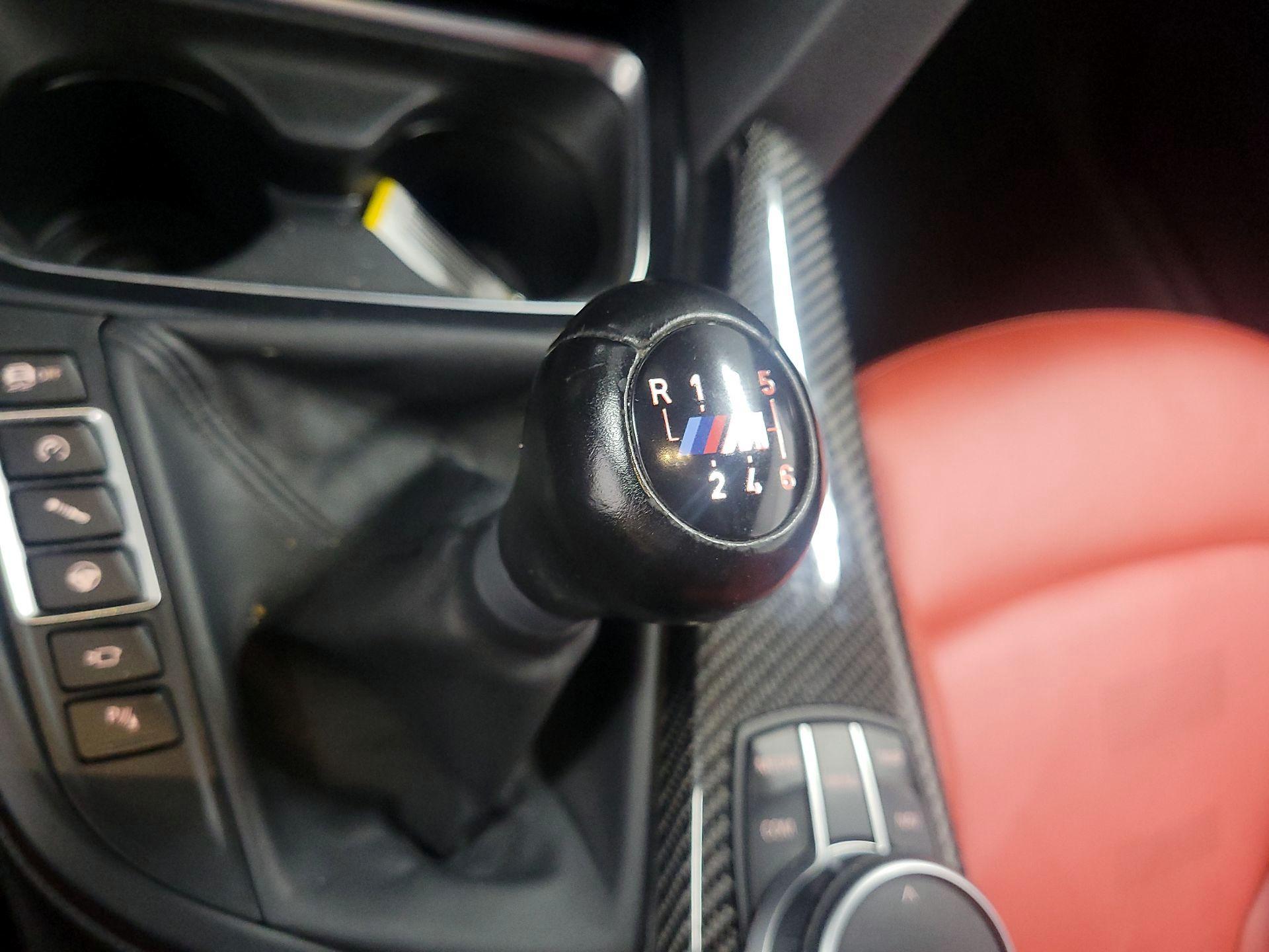 Thumbnail: 2020 BMW M4 - 16