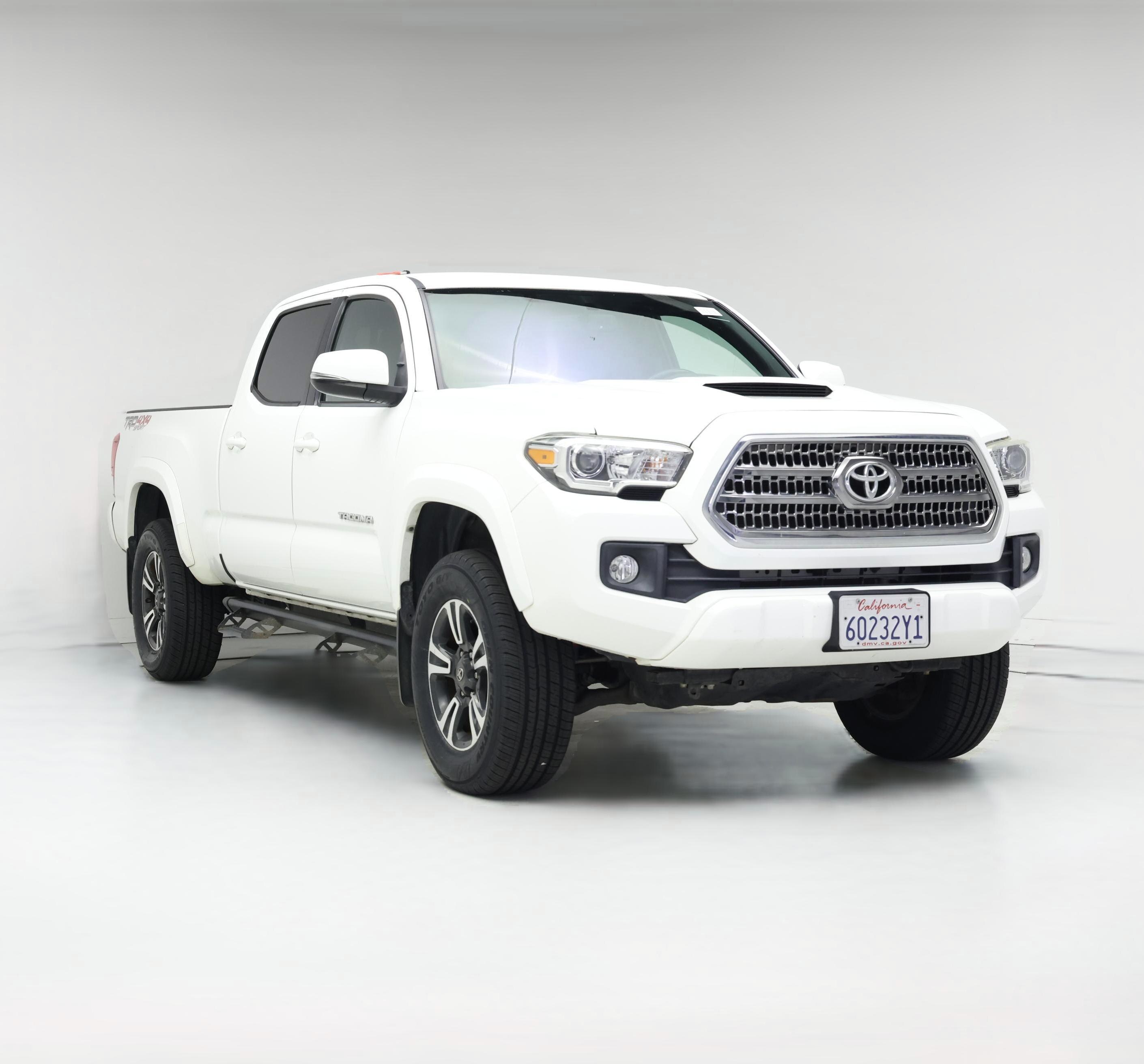 Thumbnail: 2016 Toyota Tacoma - 1