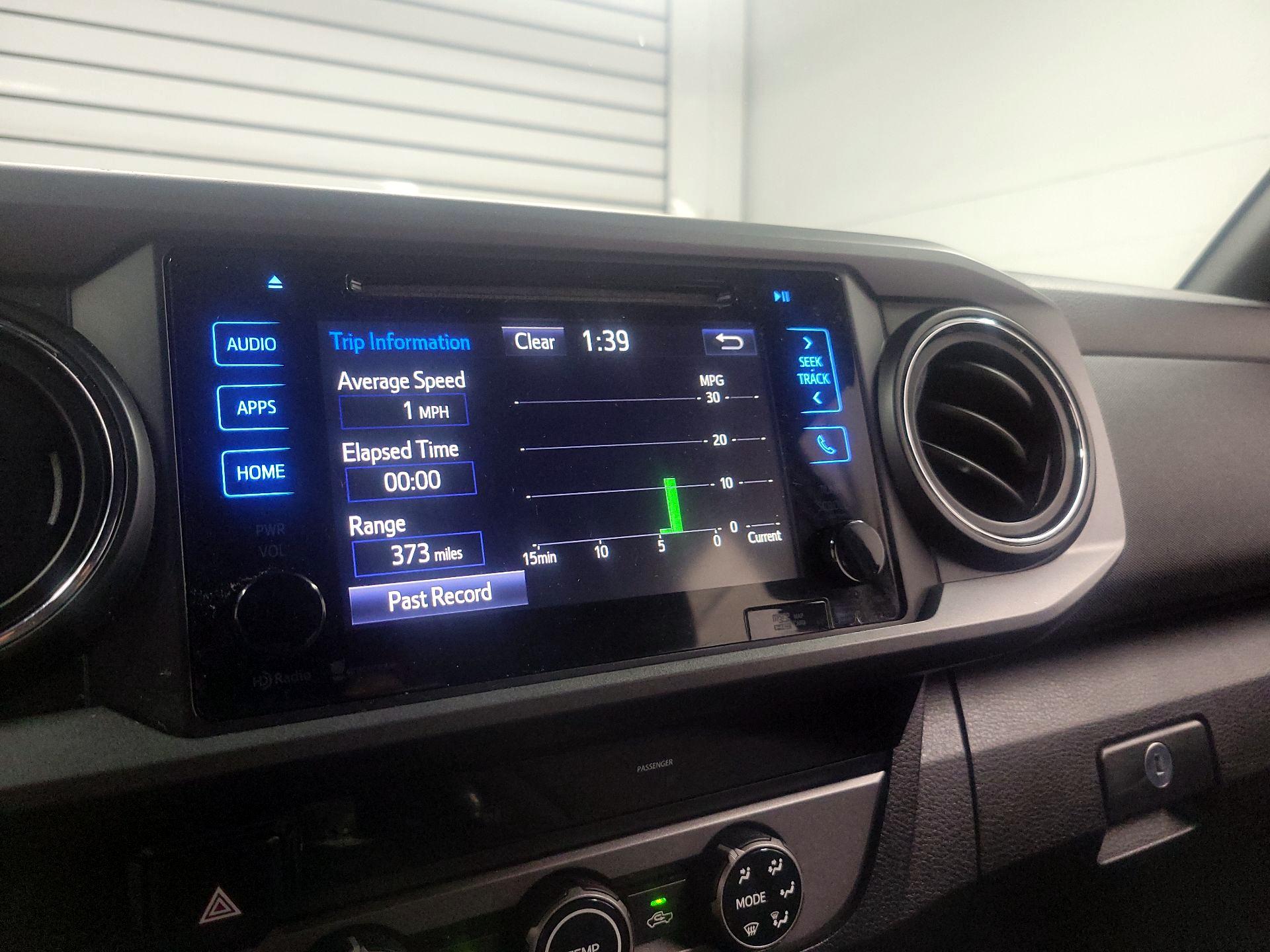 Thumbnail: 2016 Toyota Tacoma - 13