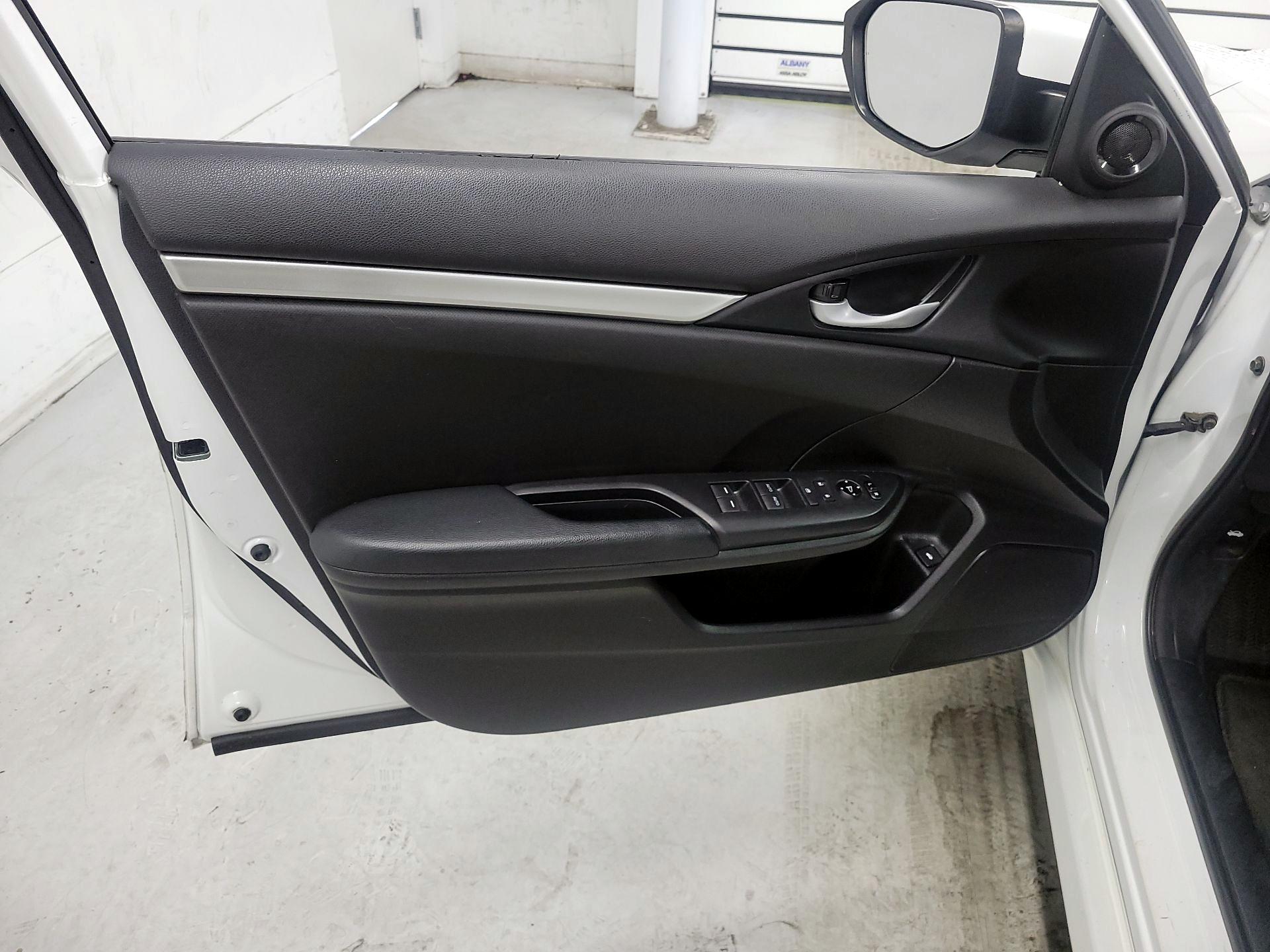 Thumbnail: 2019 Honda Civic - 12