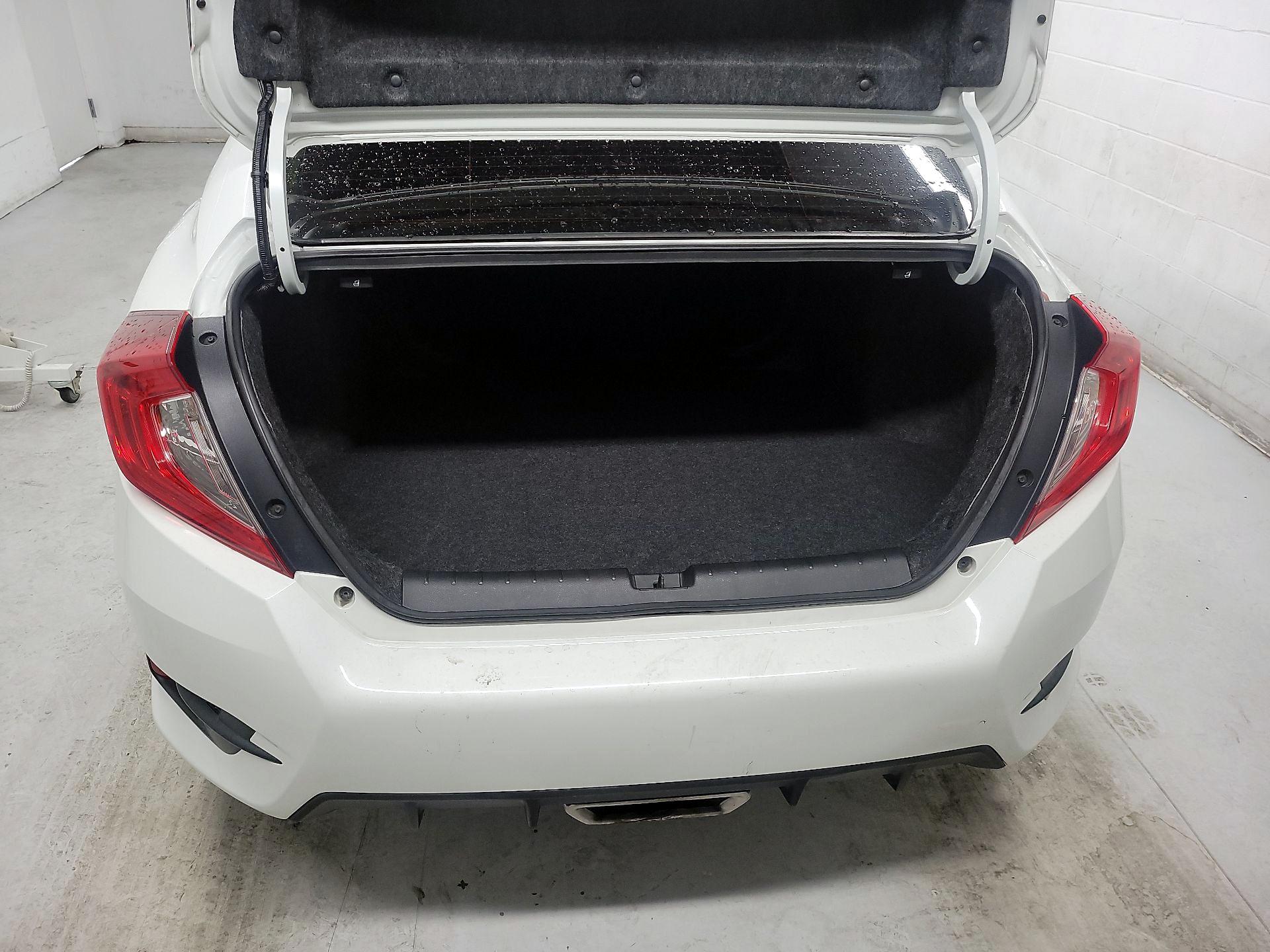Thumbnail: 2019 Honda Civic - 18
