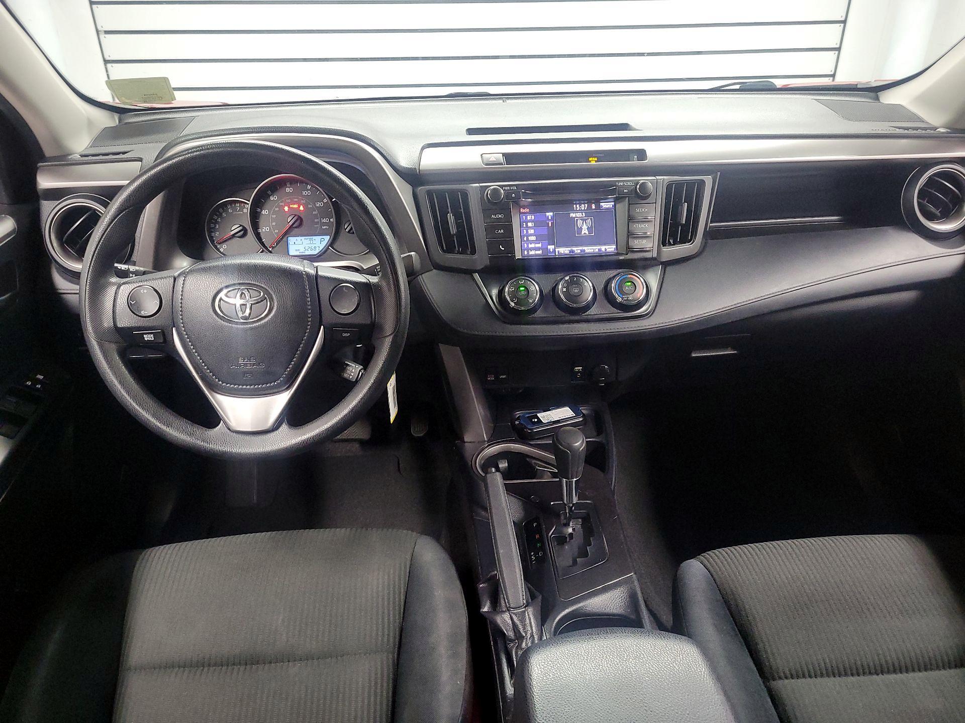 Thumbnail: 2016 Toyota RAV4 - 9
