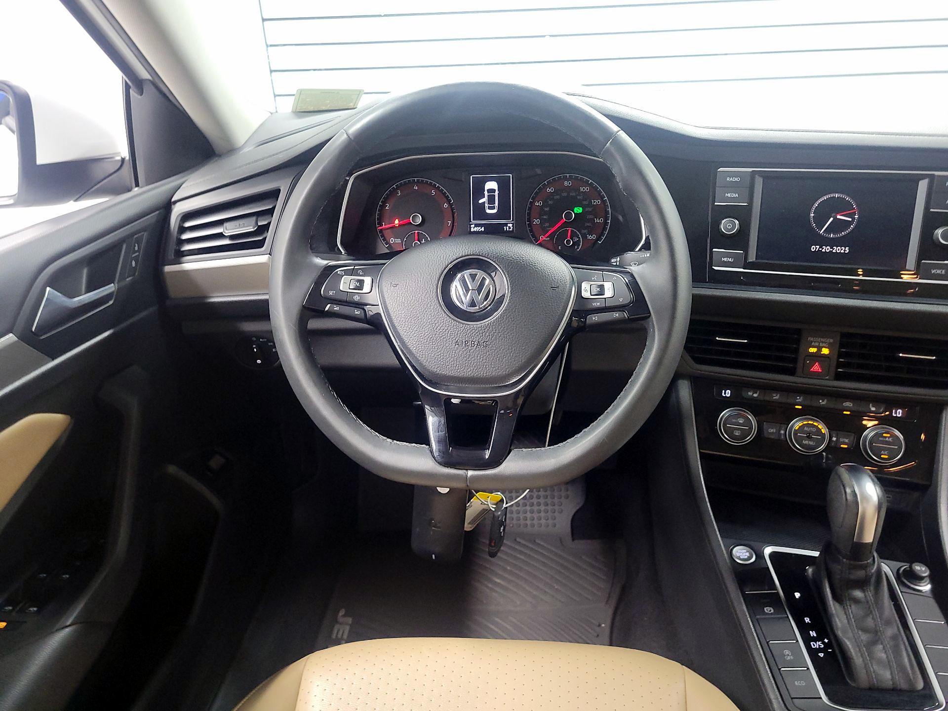 Thumbnail: 2020 Volkswagen Jetta - 10