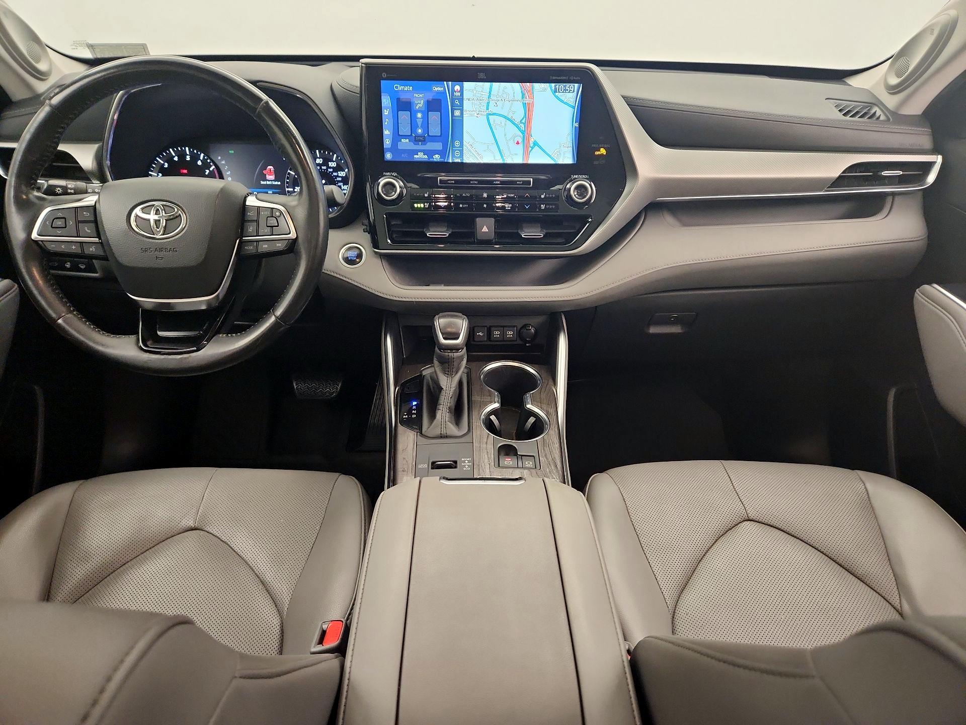 Thumbnail: 2020 Toyota Highlander - 9