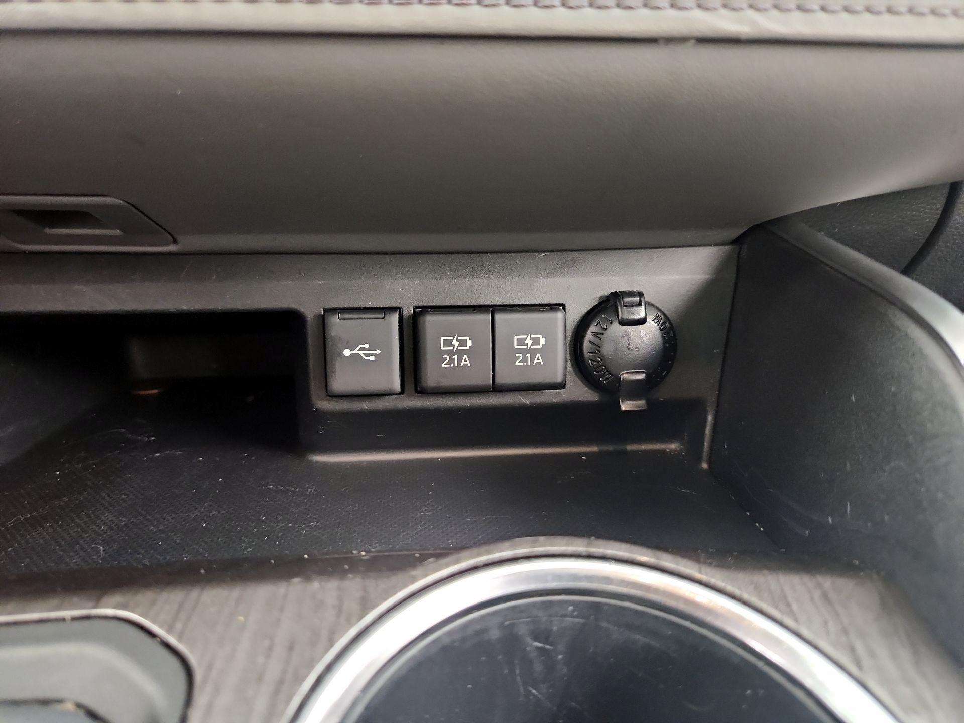 Thumbnail: 2020 Toyota Highlander - 19