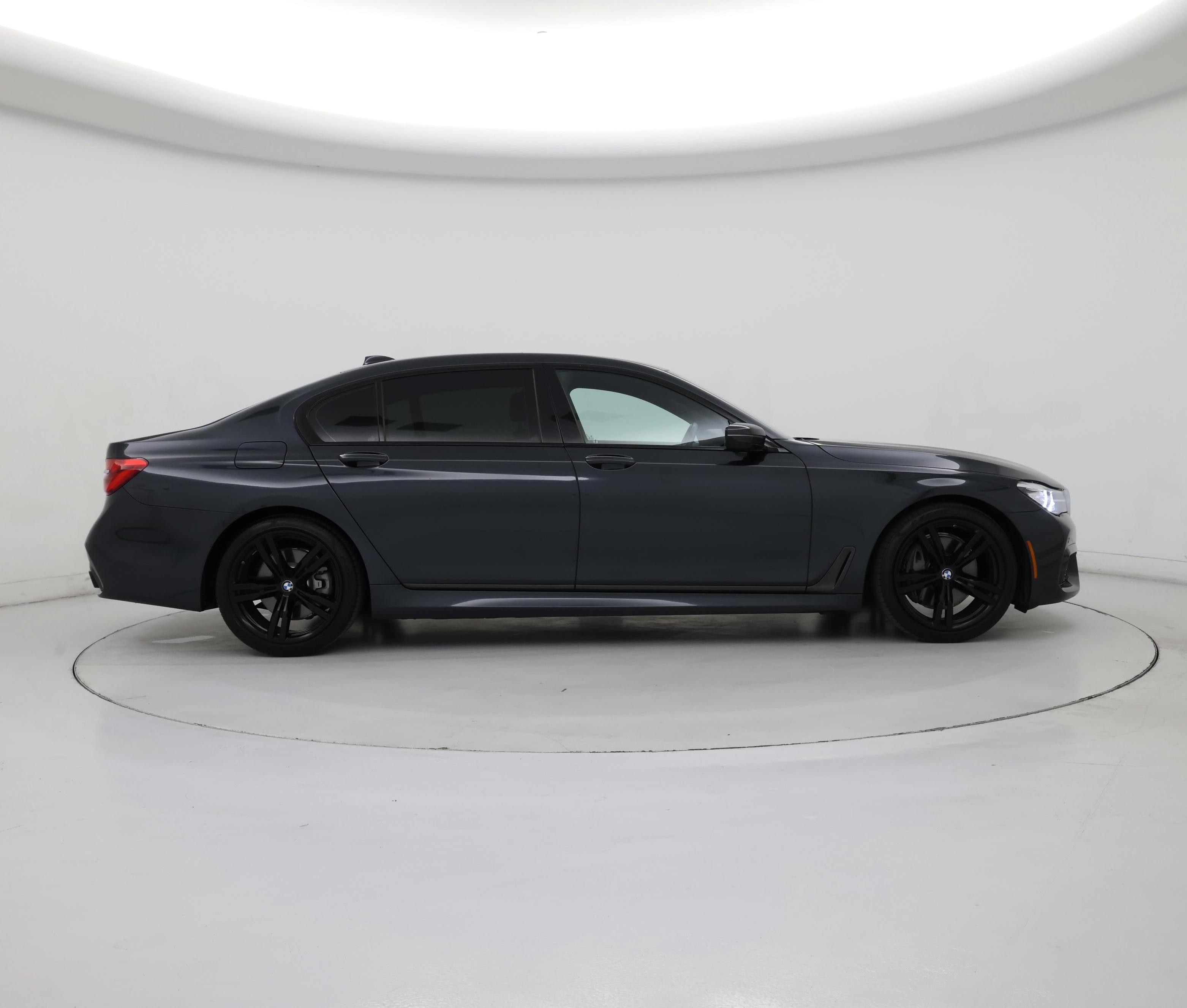 Thumbnail: 2019 BMW 7 Series - 7