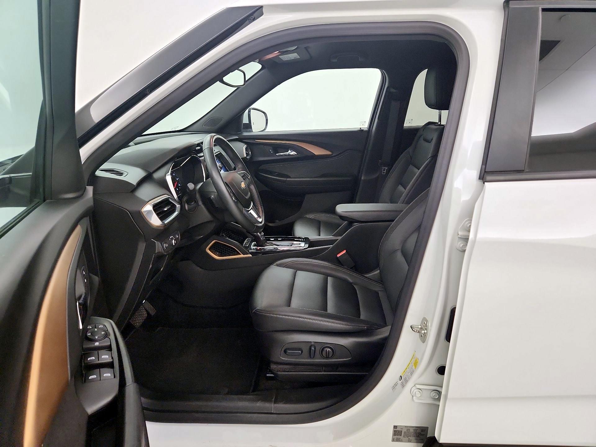 Thumbnail: 2023 Chevrolet TrailBlazer - 11