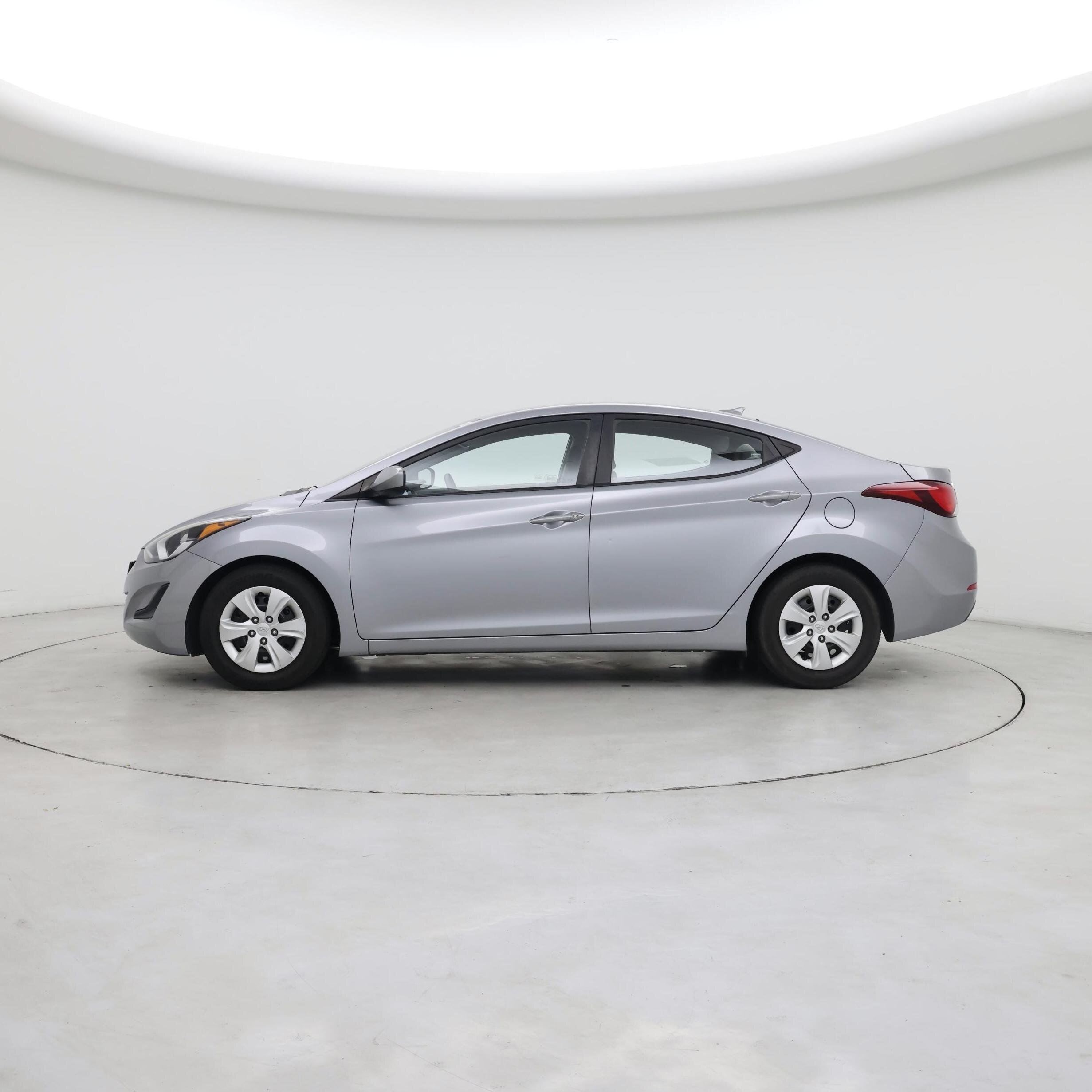 Thumbnail: 2016 Hyundai Elantra - 3