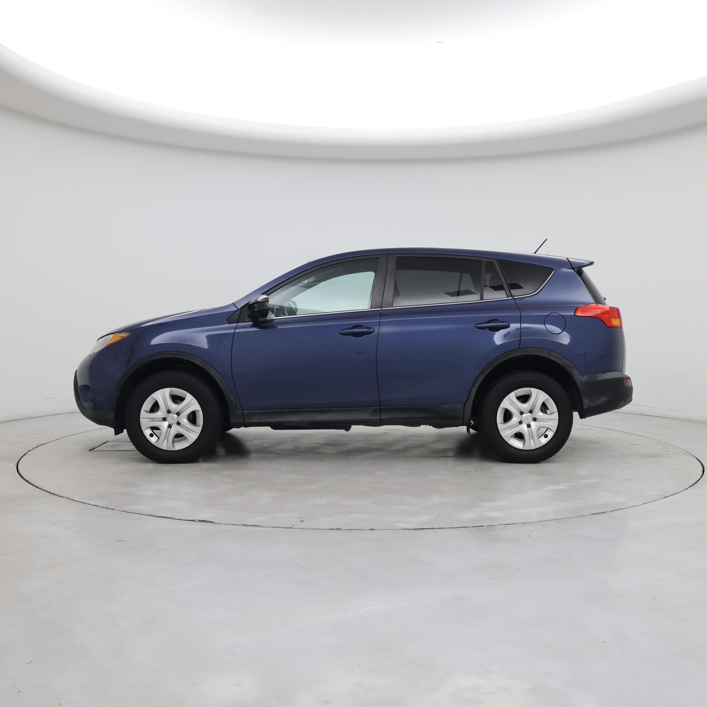 Thumbnail: 2014 Toyota RAV4 - 3
