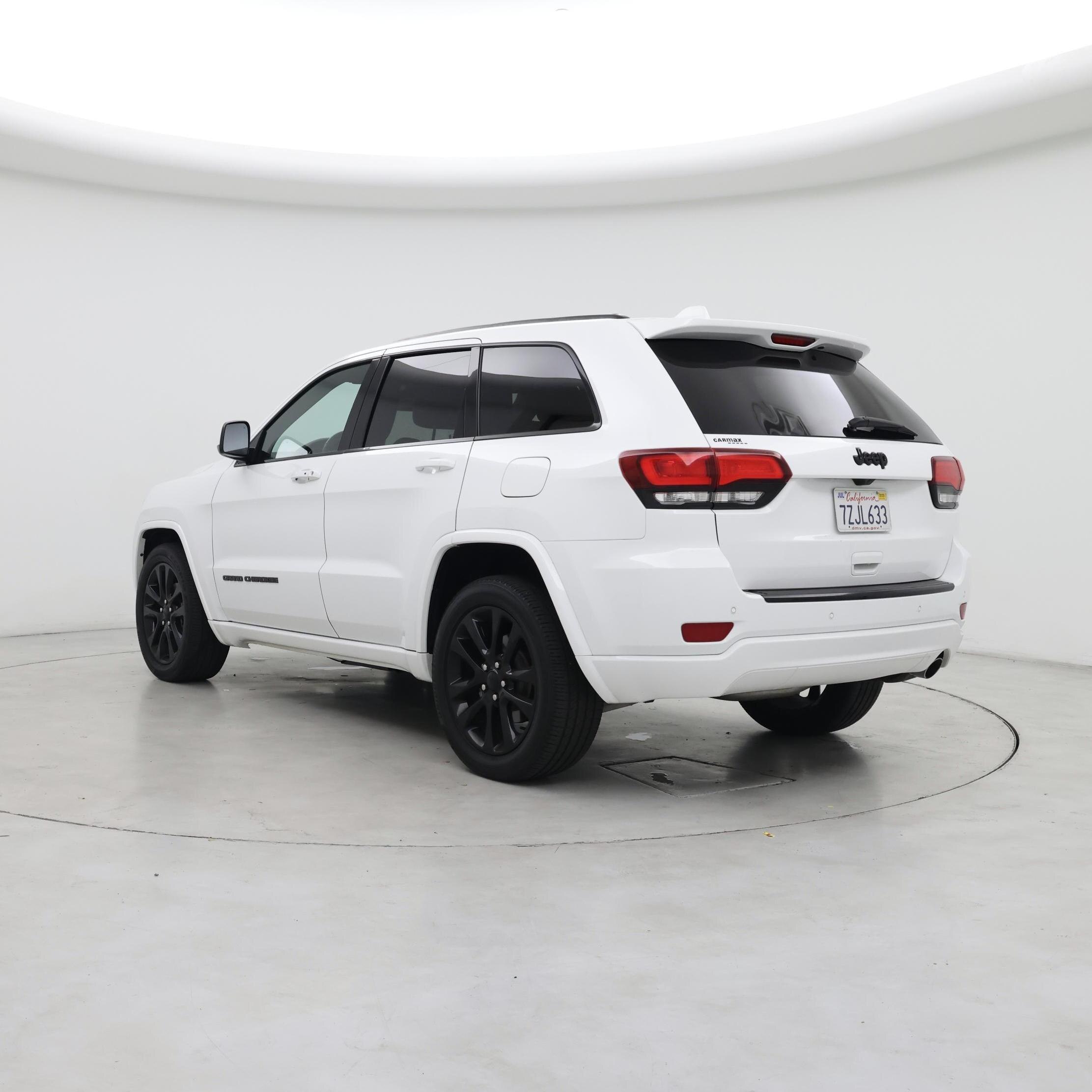 Thumbnail: 2017 Jeep Grand Cherokee - 2