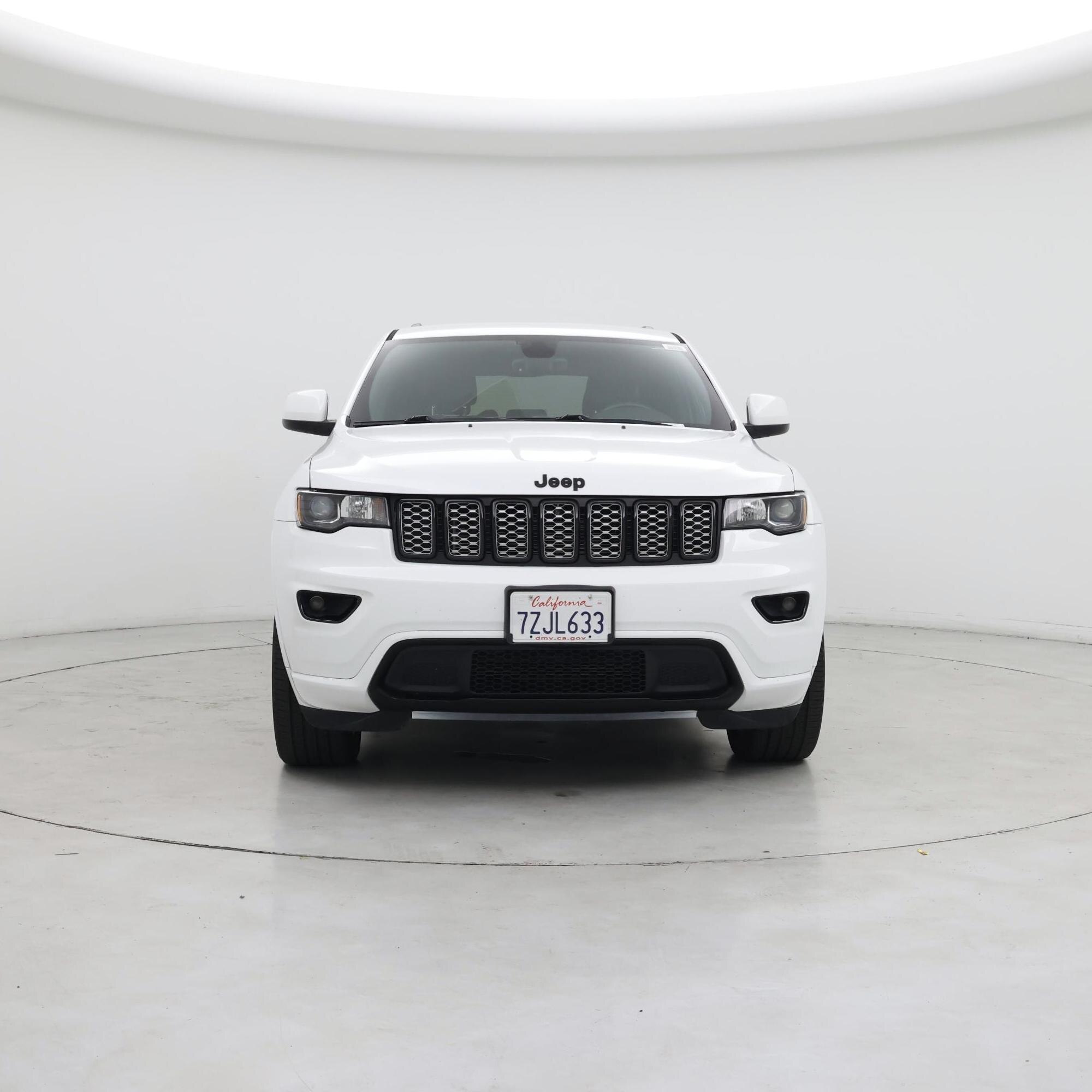 Thumbnail: 2017 Jeep Grand Cherokee - 5