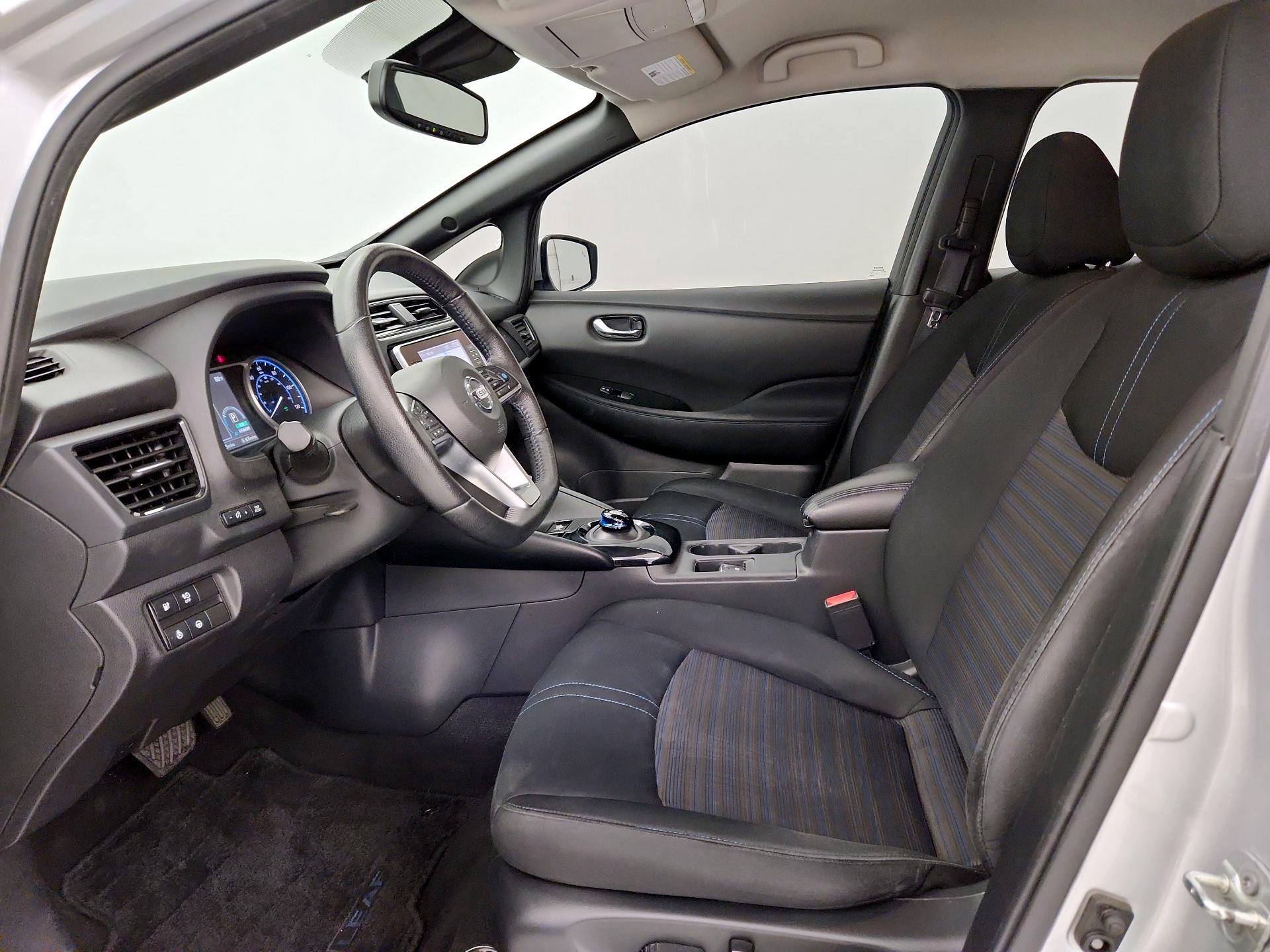 Thumbnail: 2021 Nissan Leaf - 11