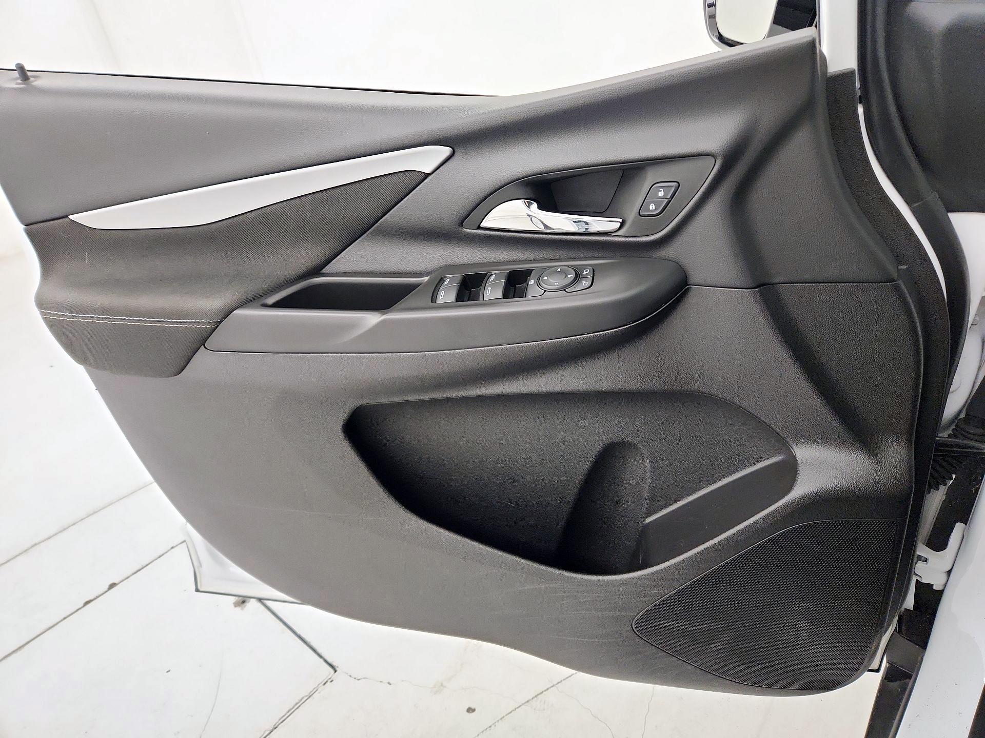 Thumbnail: 2023 Chevrolet Bolt EV - 12