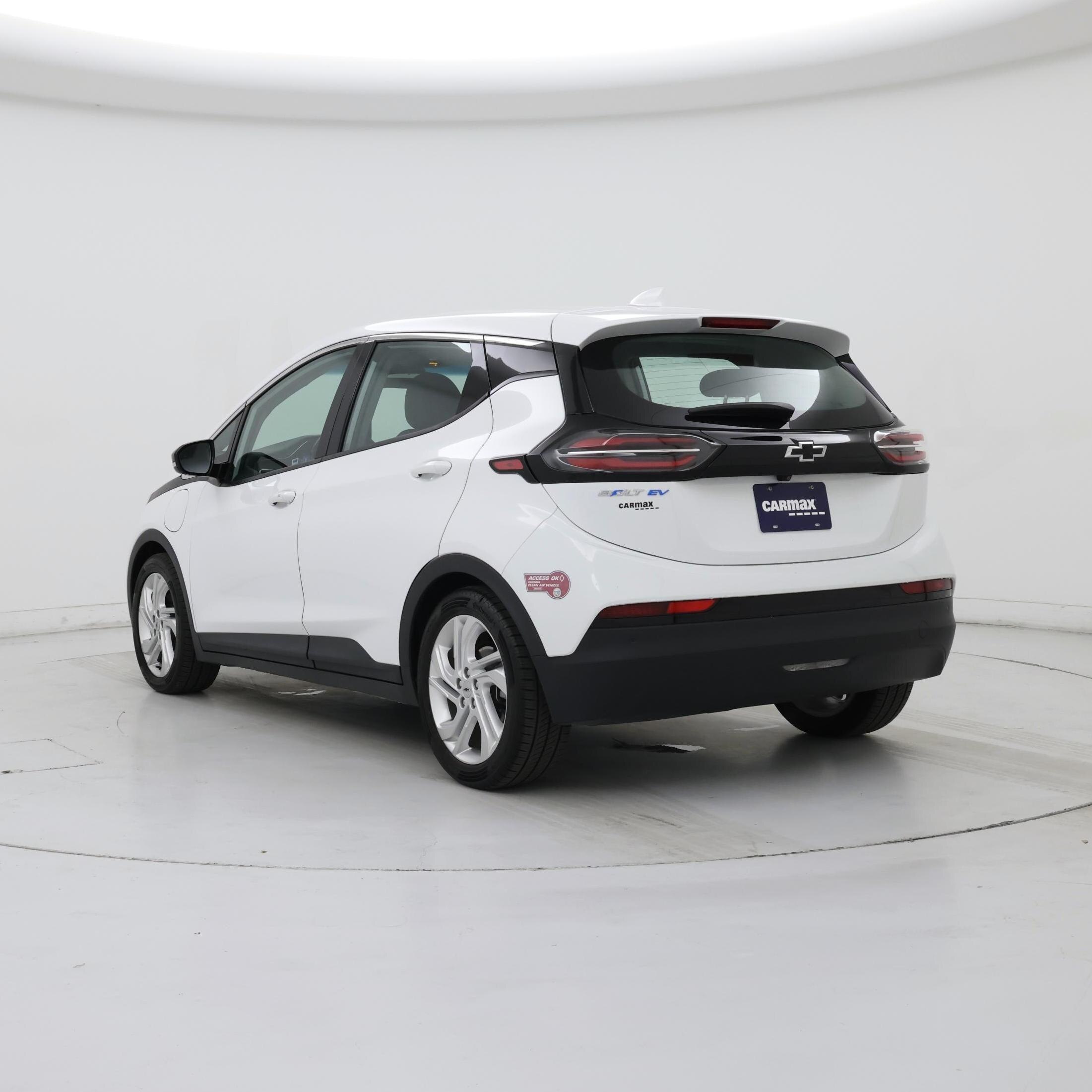 Thumbnail: 2023 Chevrolet Bolt EV - 2