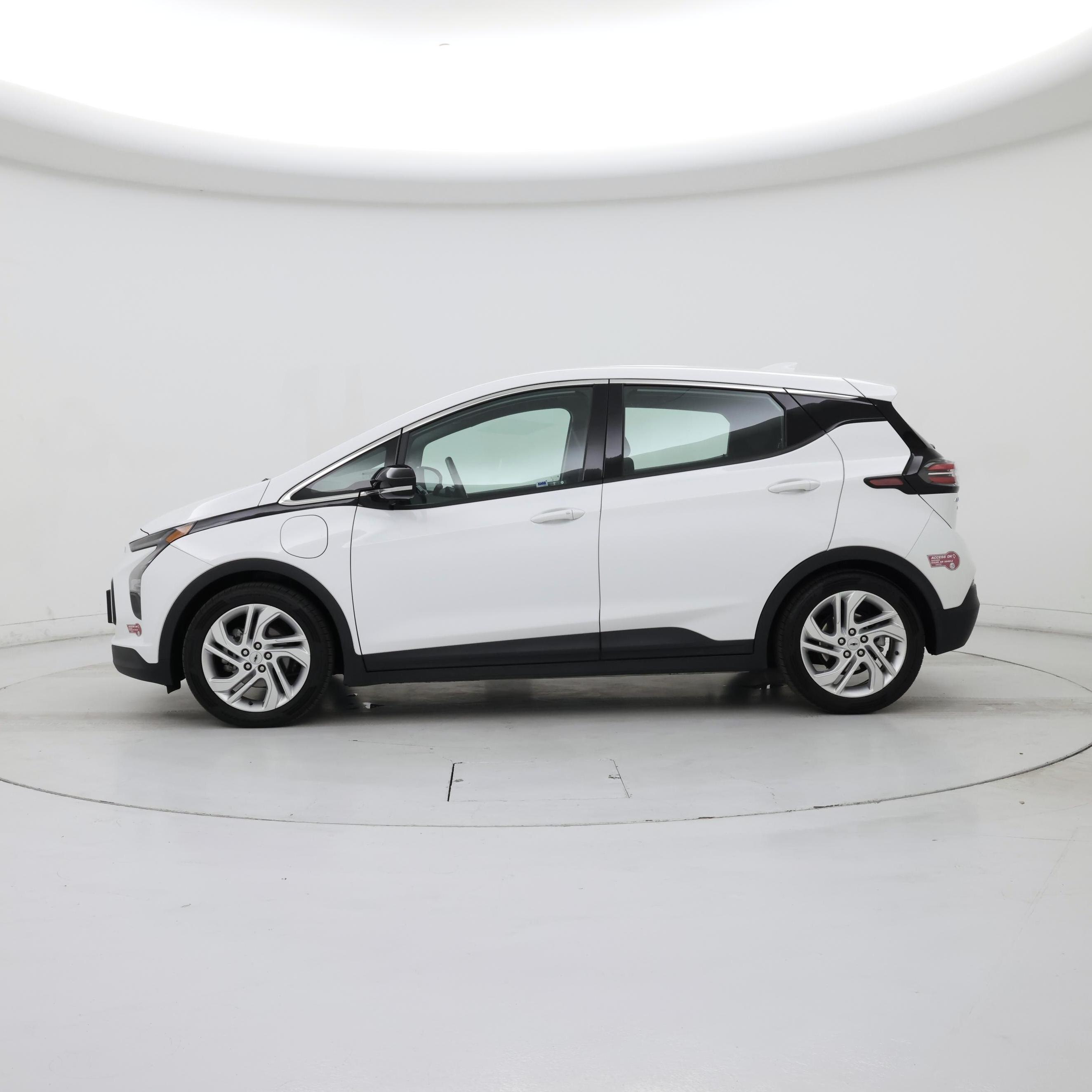 Thumbnail: 2023 Chevrolet Bolt EV - 3