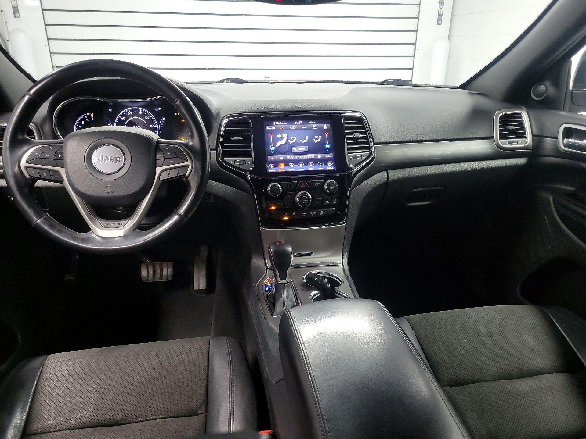 Thumbnail: 2020 Jeep Grand Cherokee - 9