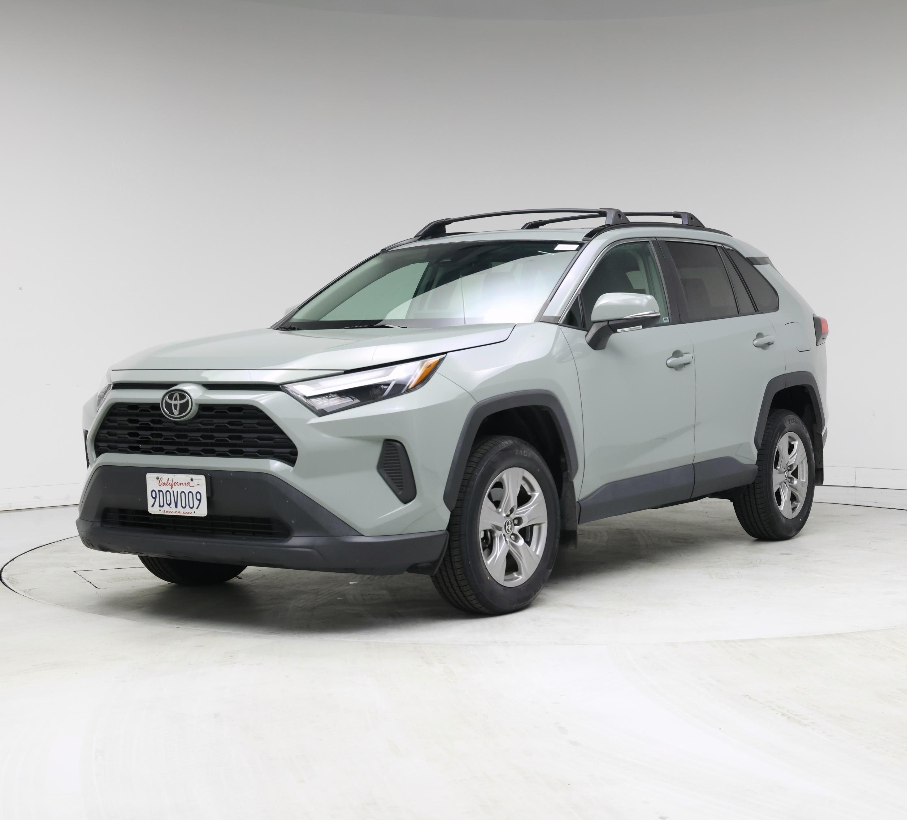 Thumbnail: 2022 Toyota RAV4 - 4