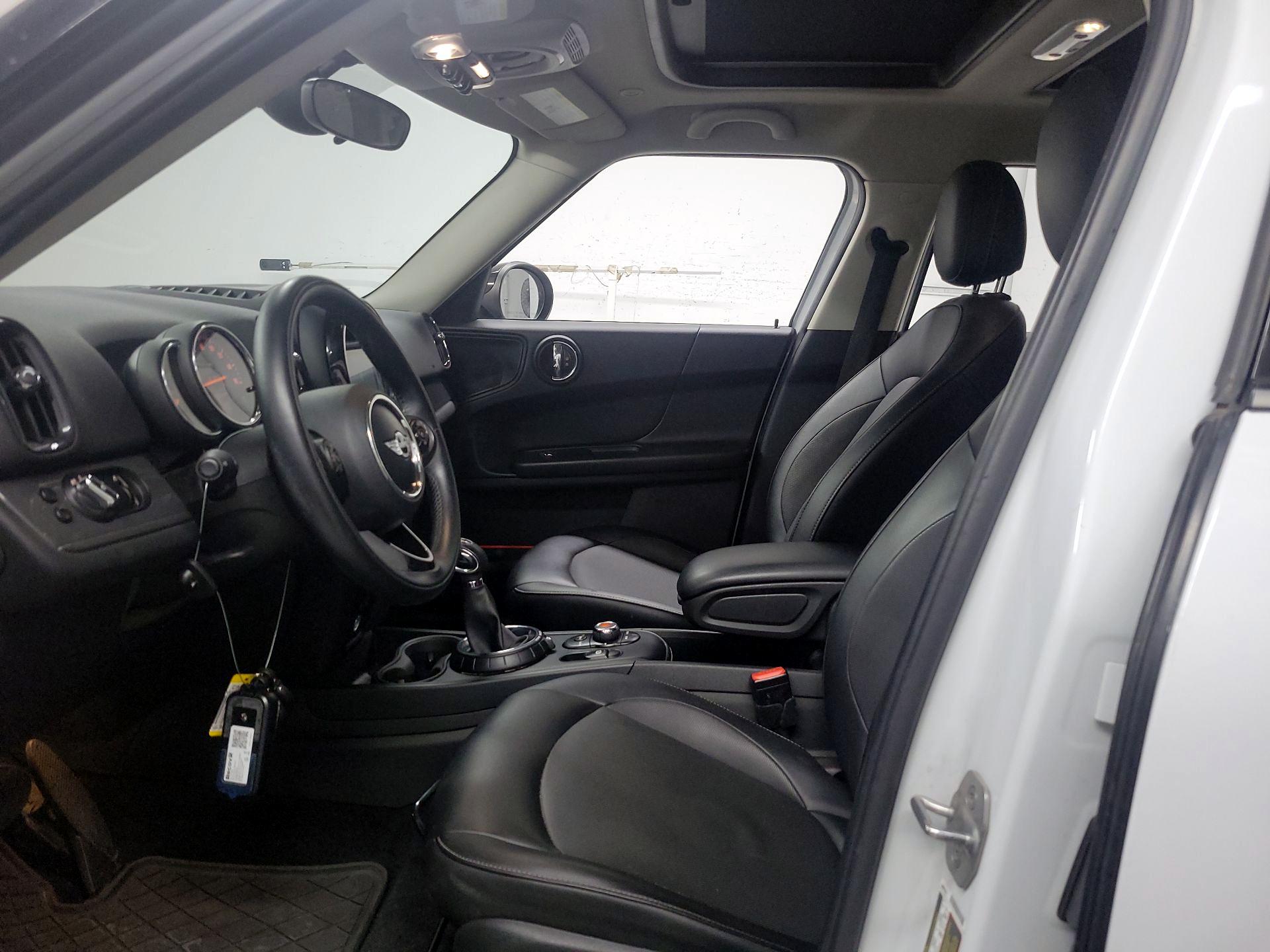 Thumbnail: 2017 MINI Cooper Countryman - 11