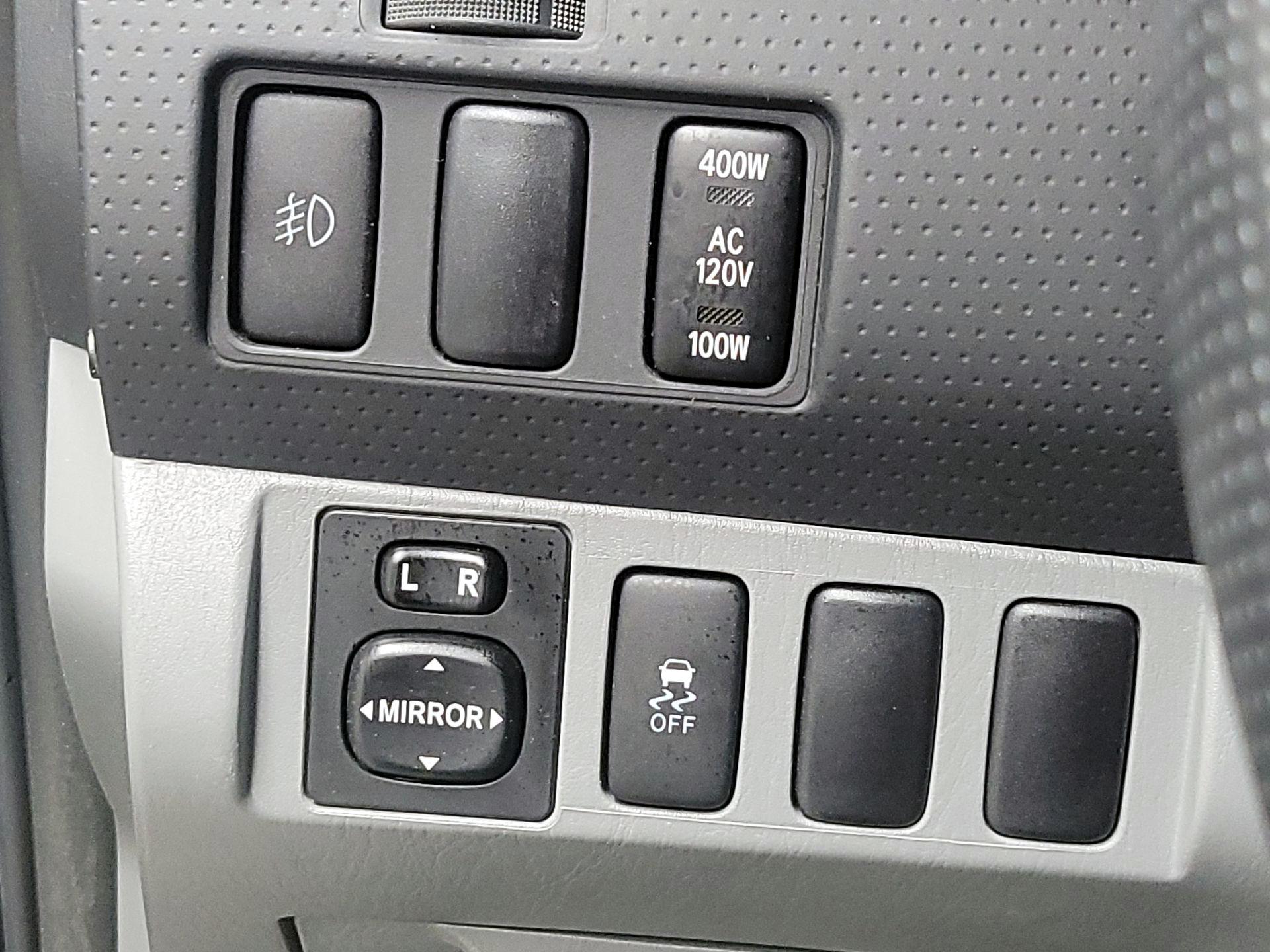 Thumbnail: 2014 Toyota Tacoma - 13
