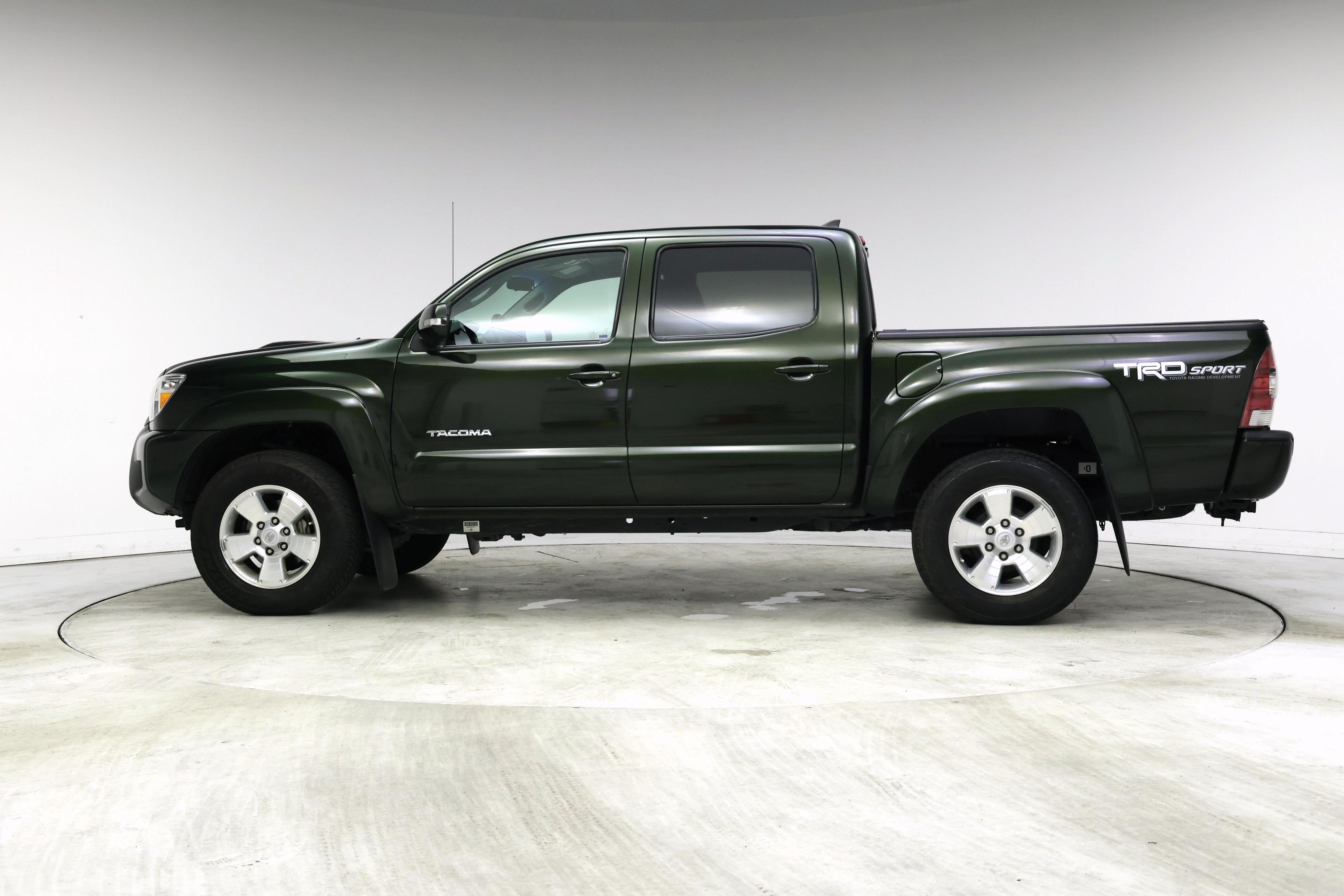 Thumbnail: 2014 Toyota Tacoma - 3