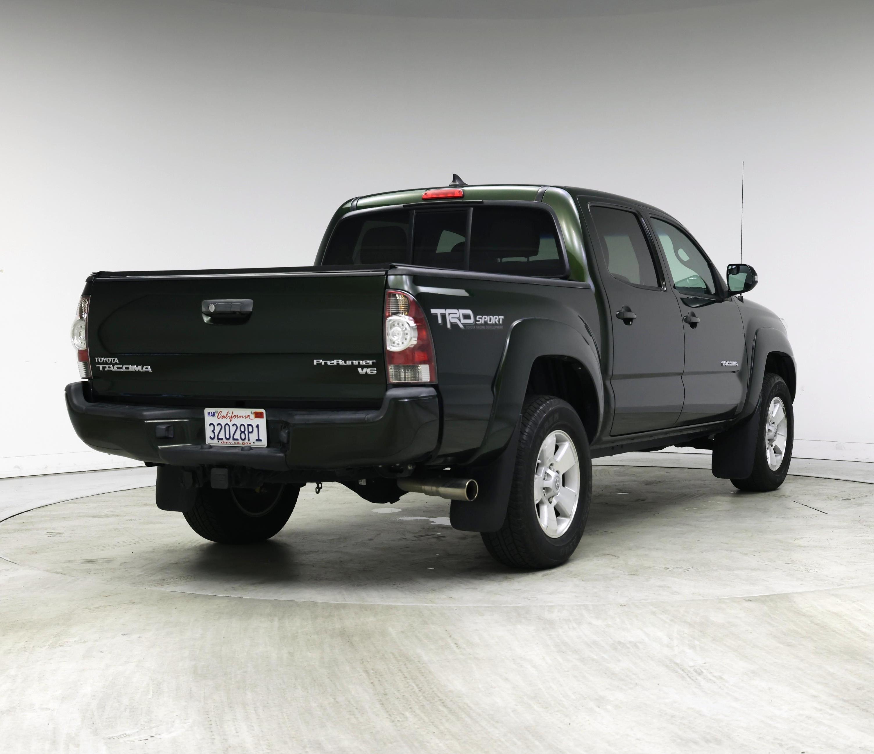 Thumbnail: 2014 Toyota Tacoma - 8