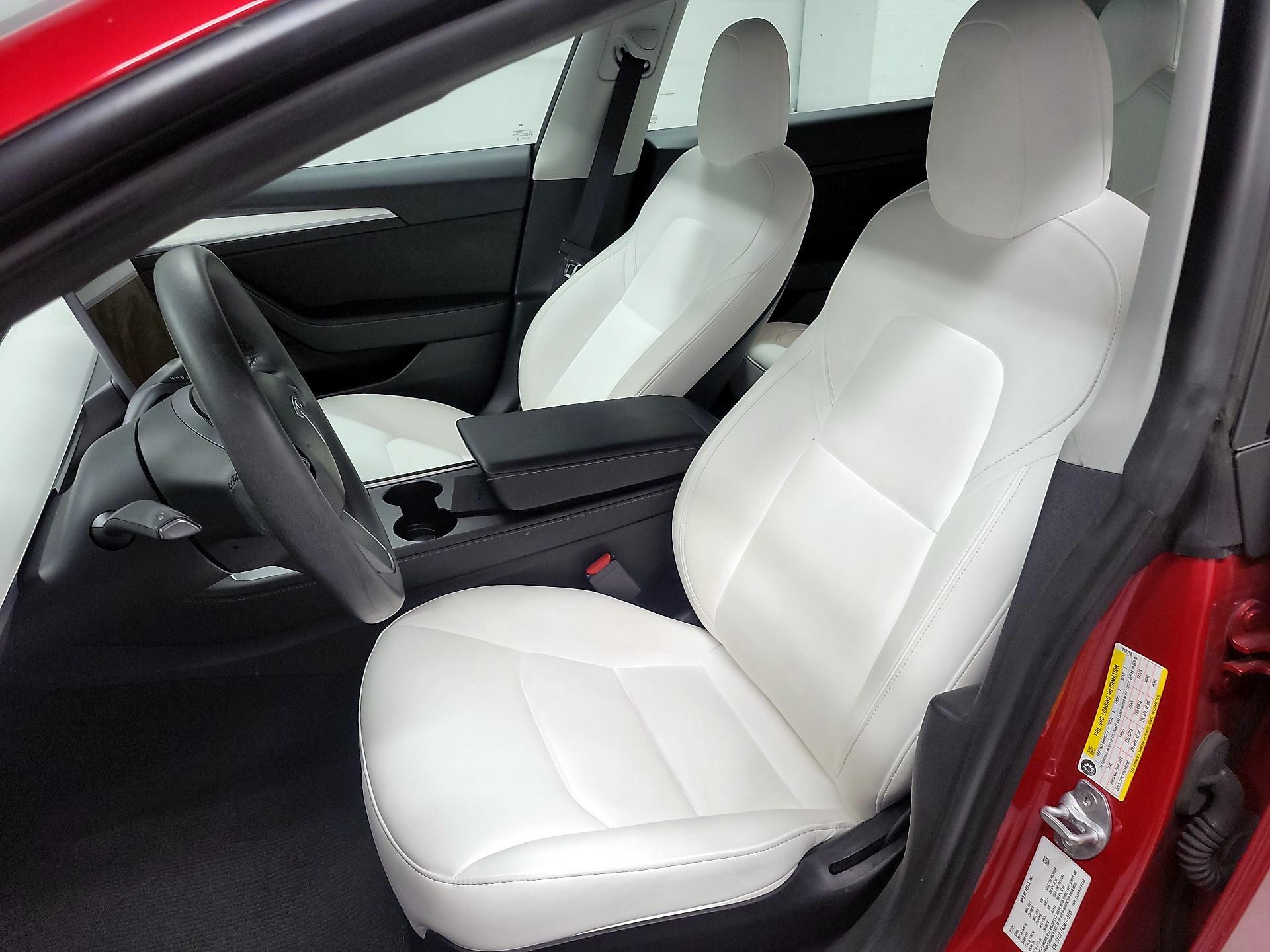 Thumbnail: 2021 Tesla Model 3 - 11