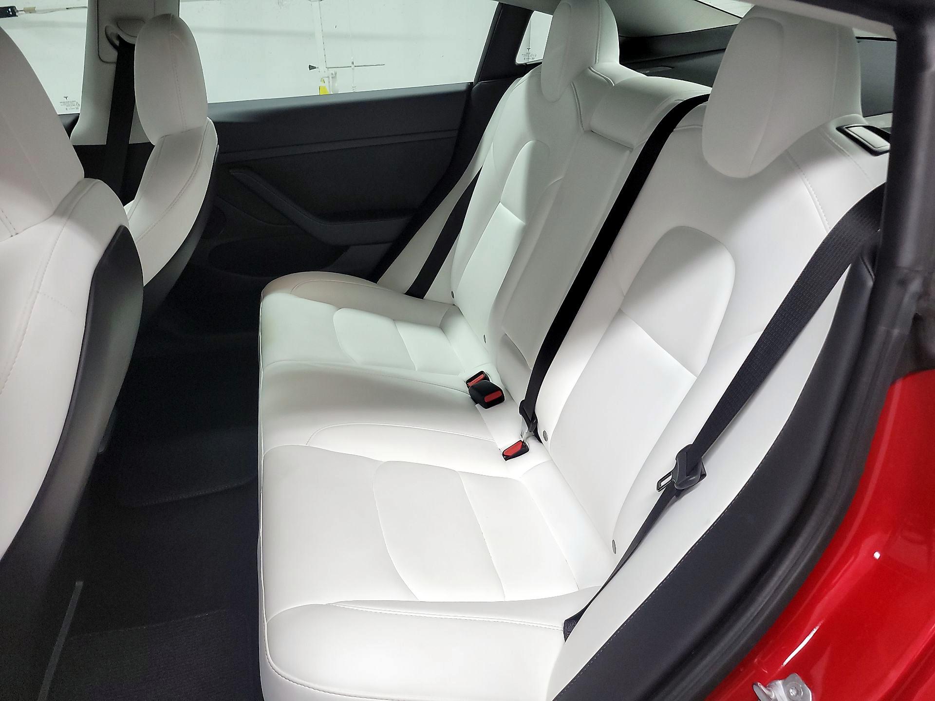 Thumbnail: 2021 Tesla Model 3 - 16