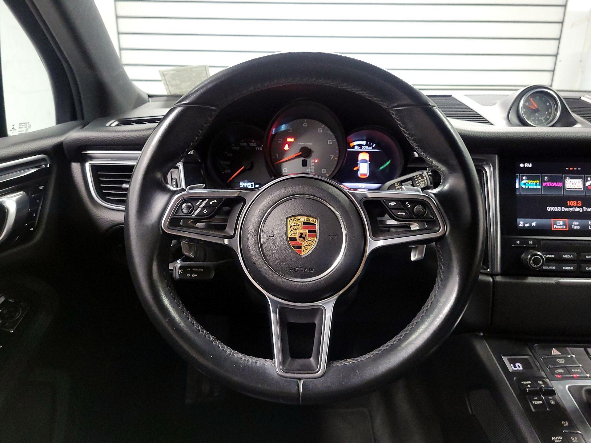 Thumbnail: 2017 Porsche Macan - 10