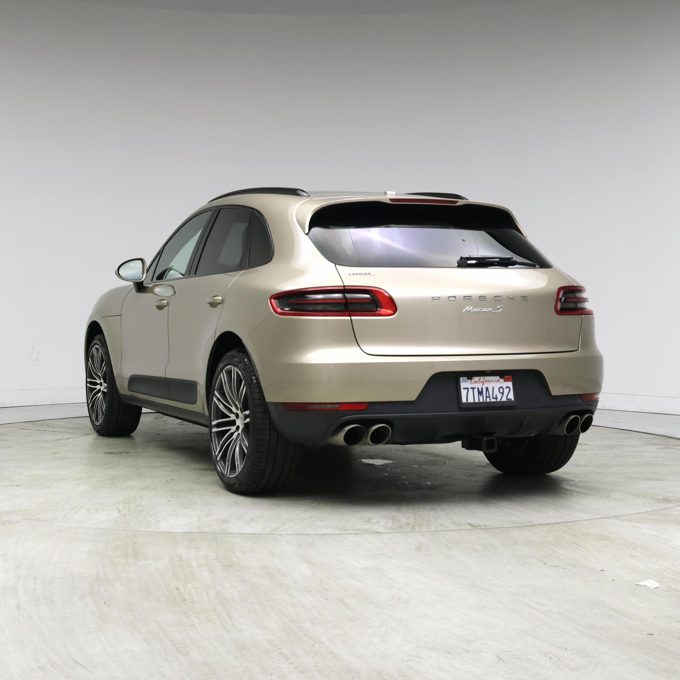 Thumbnail: 2017 Porsche Macan - 2