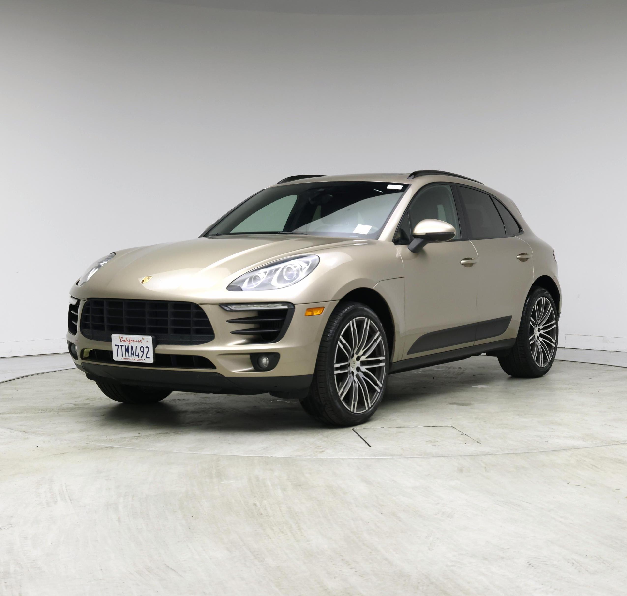 Thumbnail: 2017 Porsche Macan - 4