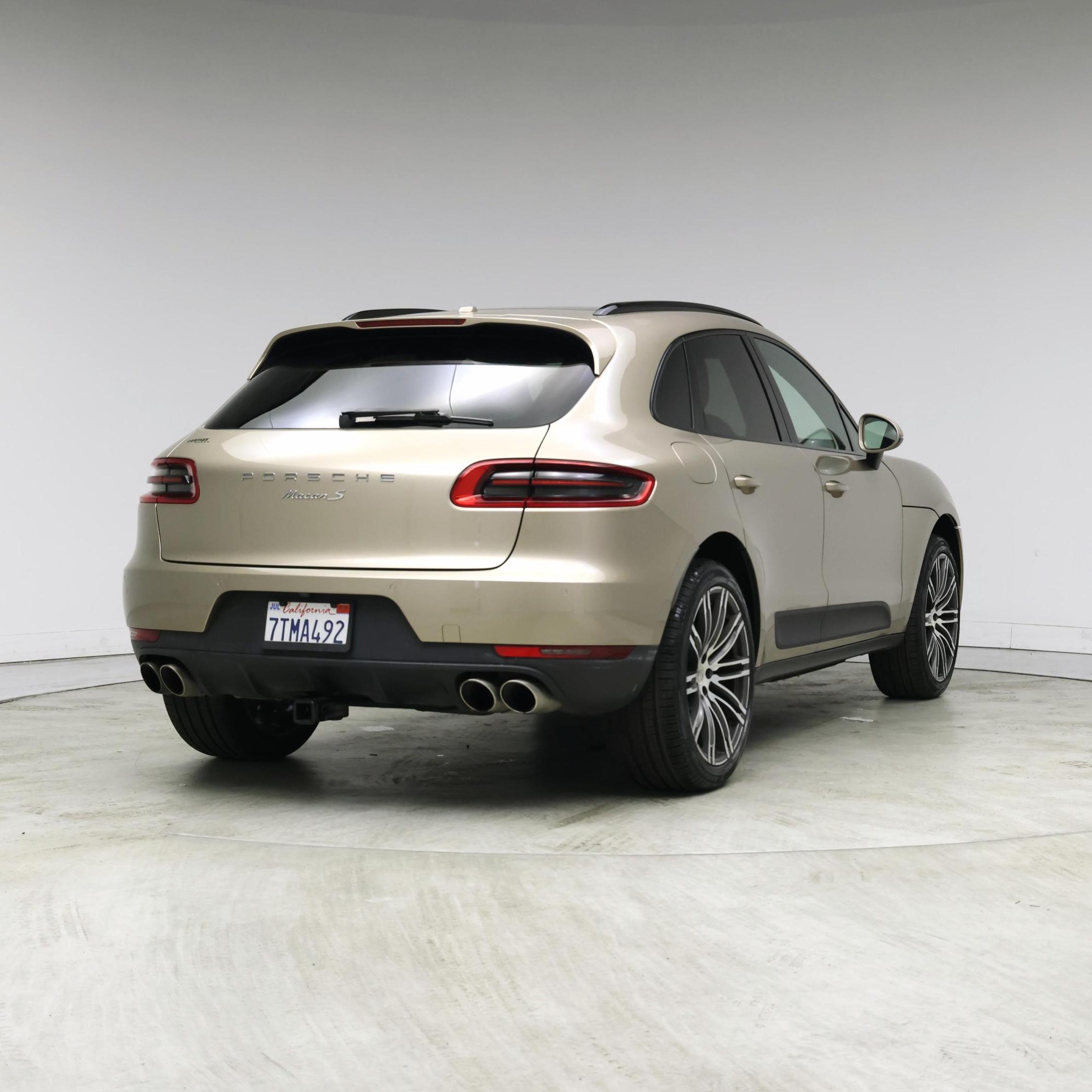 Thumbnail: 2017 Porsche Macan - 8