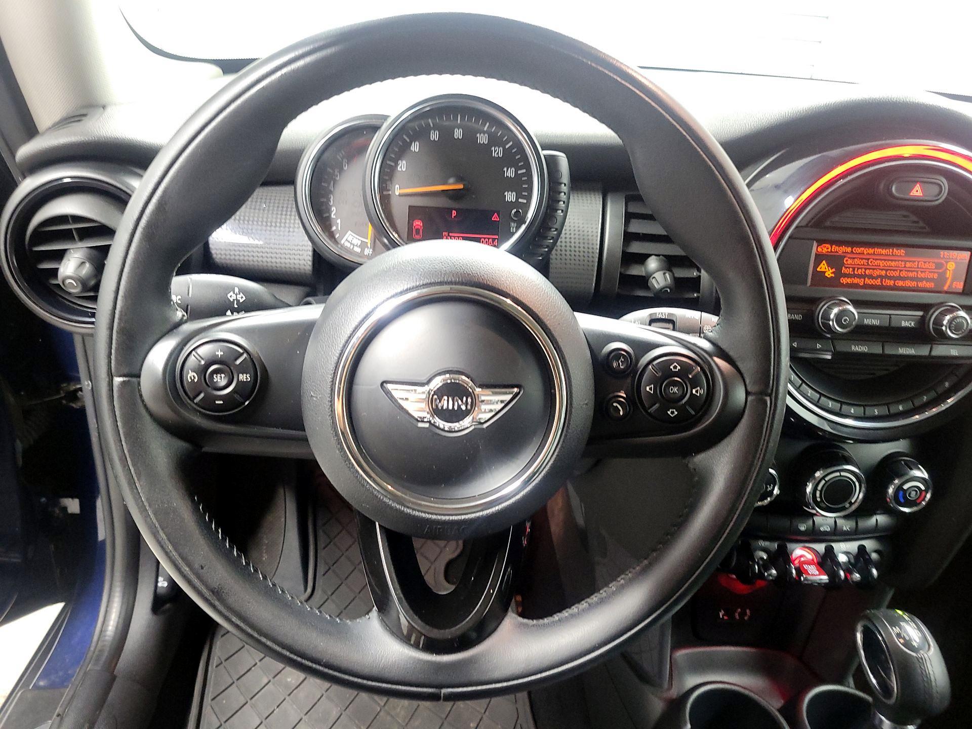 Thumbnail: 2014 MINI Cooper Hardtop - 10