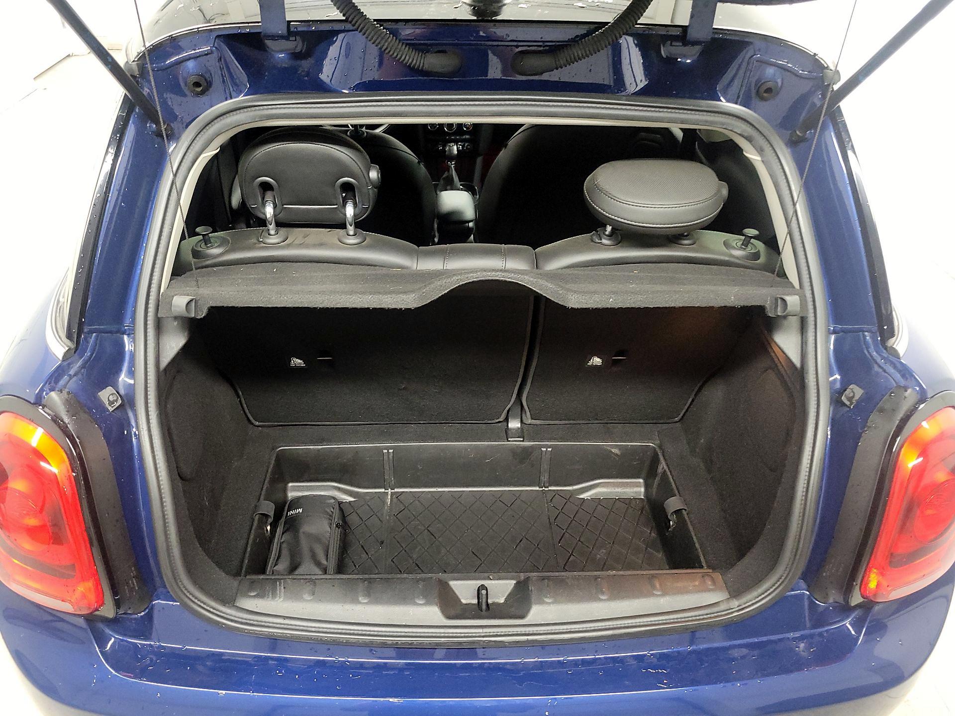 Thumbnail: 2014 MINI Cooper Hardtop - 16