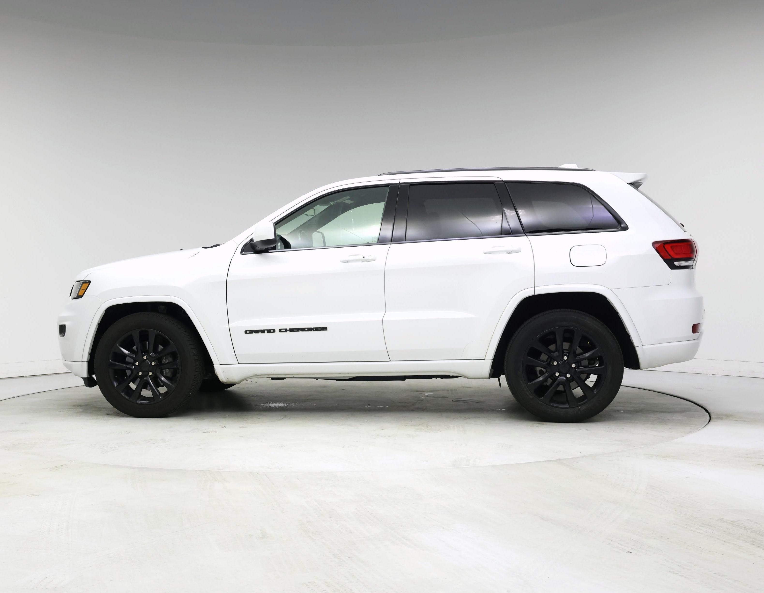 Thumbnail: 2021 Jeep Grand Cherokee - 3